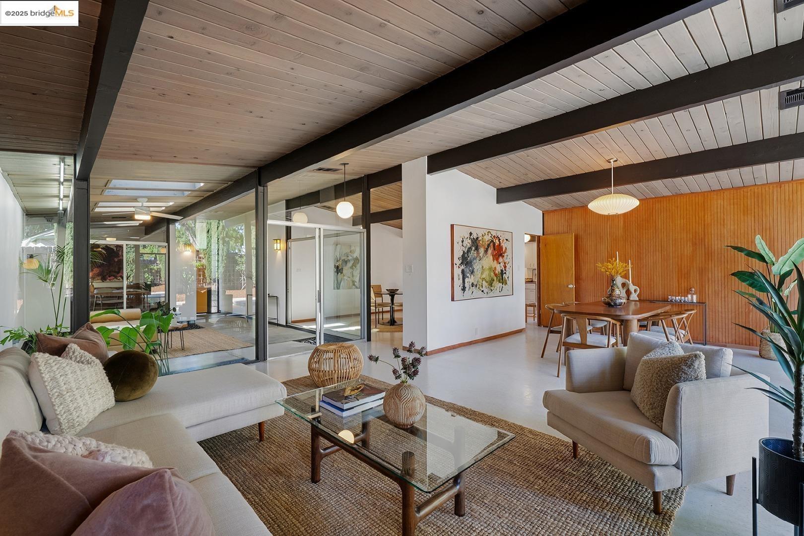 Detail Gallery Image 17 of 60 For 4020 Salem St, Concord,  CA 94521 - 4 Beds | 2 Baths