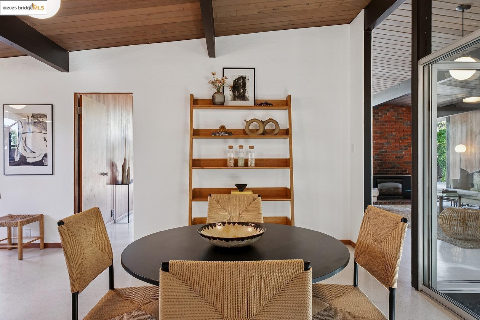 Detail Gallery Image 34 of 60 For 4020 Salem St, Concord,  CA 94521 - 4 Beds | 2 Baths
