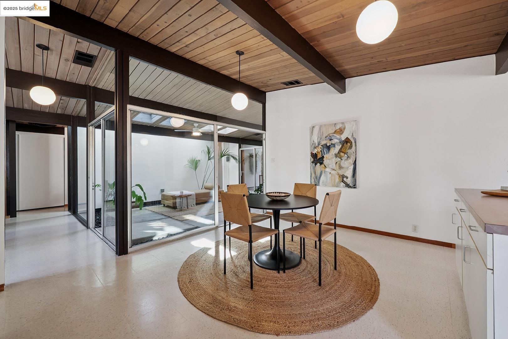 Detail Gallery Image 35 of 60 For 4020 Salem St, Concord,  CA 94521 - 4 Beds | 2 Baths