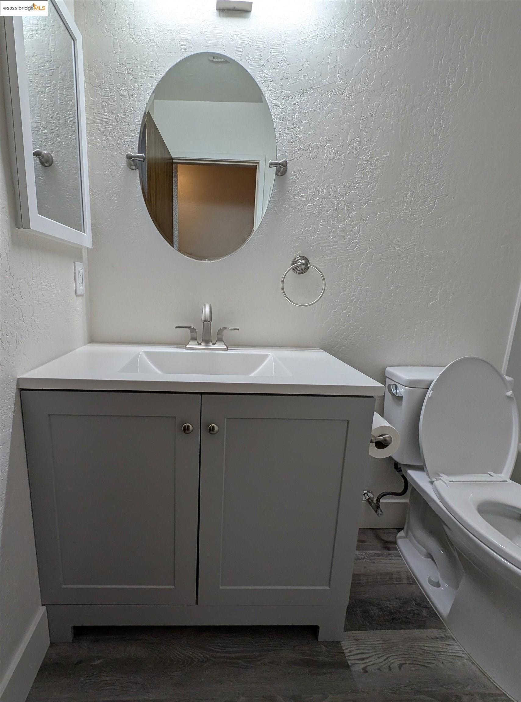 Detail Gallery Image 19 of 27 For 1457 N Camino Alto #214,  Vallejo,  CA 94589 - 1 Beds | 1 Baths