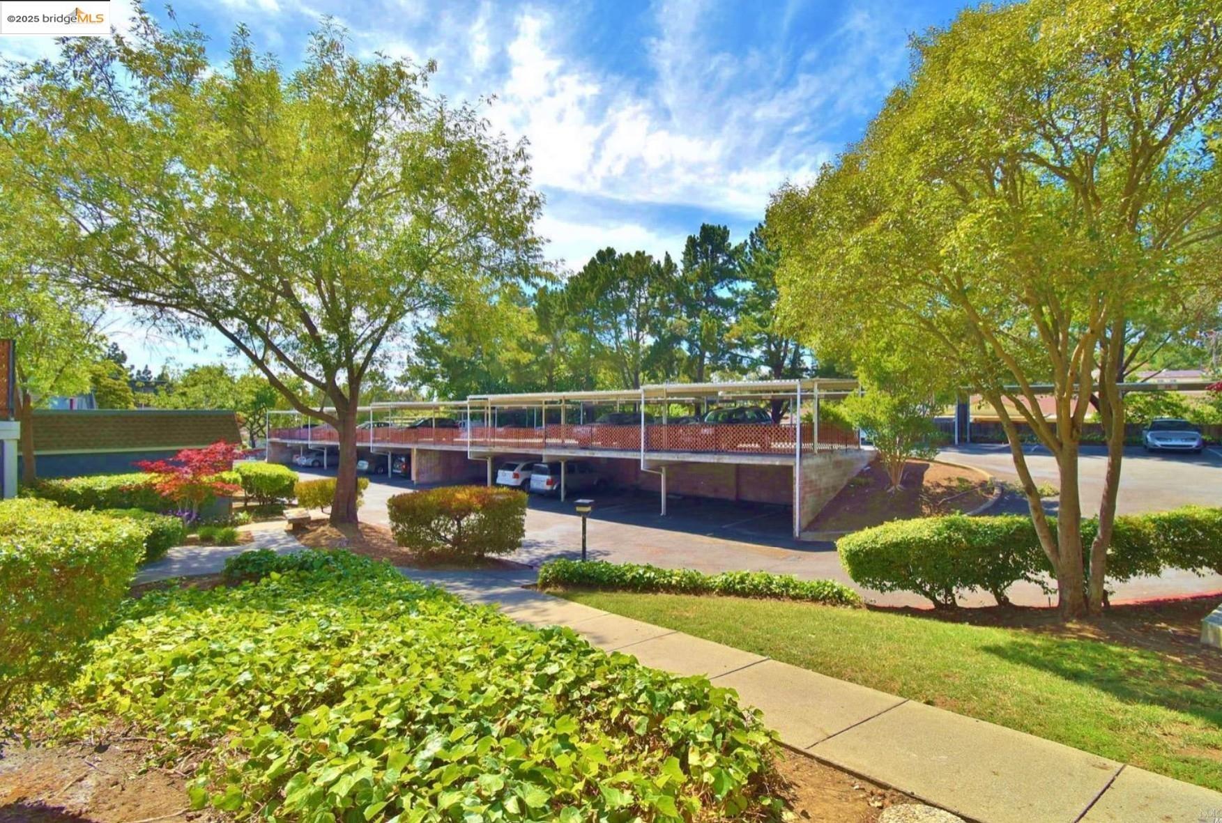 Detail Gallery Image 20 of 27 For 1457 N Camino Alto #214,  Vallejo,  CA 94589 - 1 Beds | 1 Baths