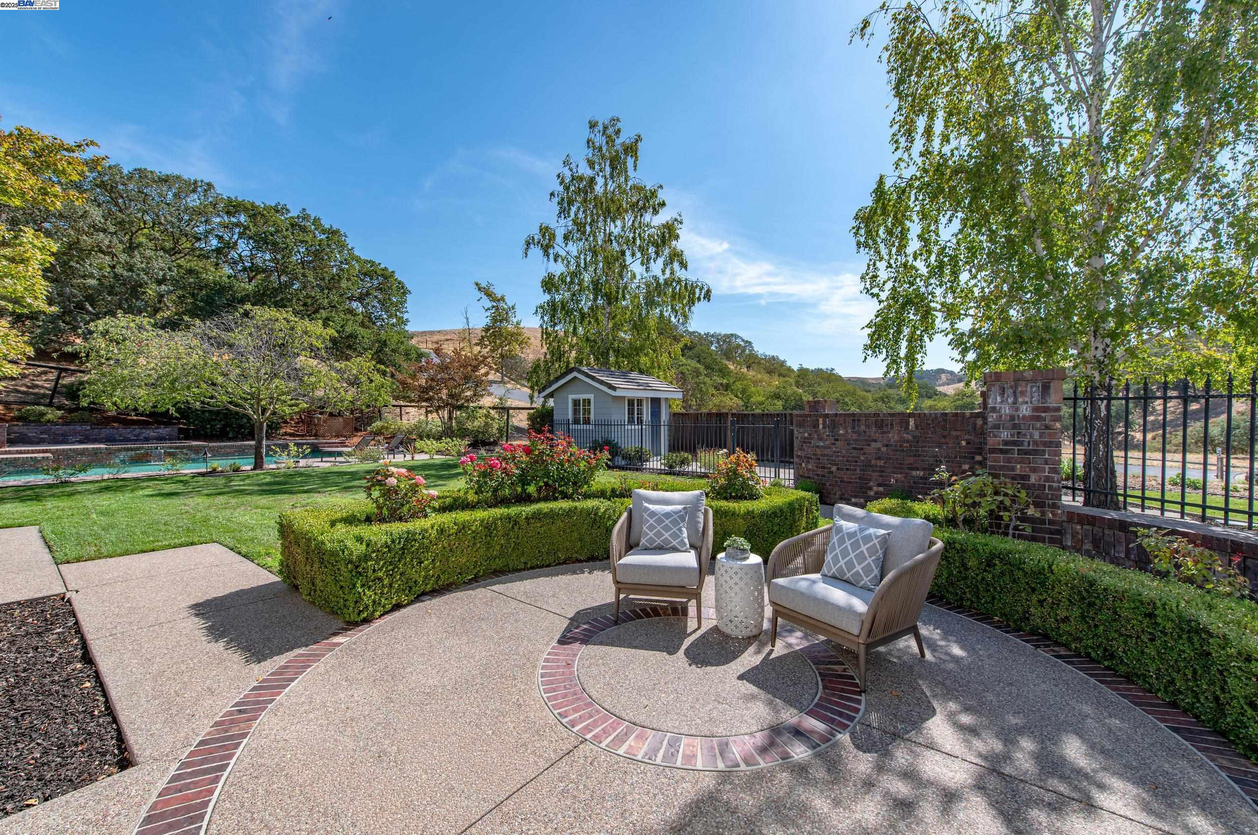 Detail Gallery Image 36 of 60 For 1398 Benedict Ct, Pleasanton,  CA 94566 - 6 Beds | 5/1 Baths
