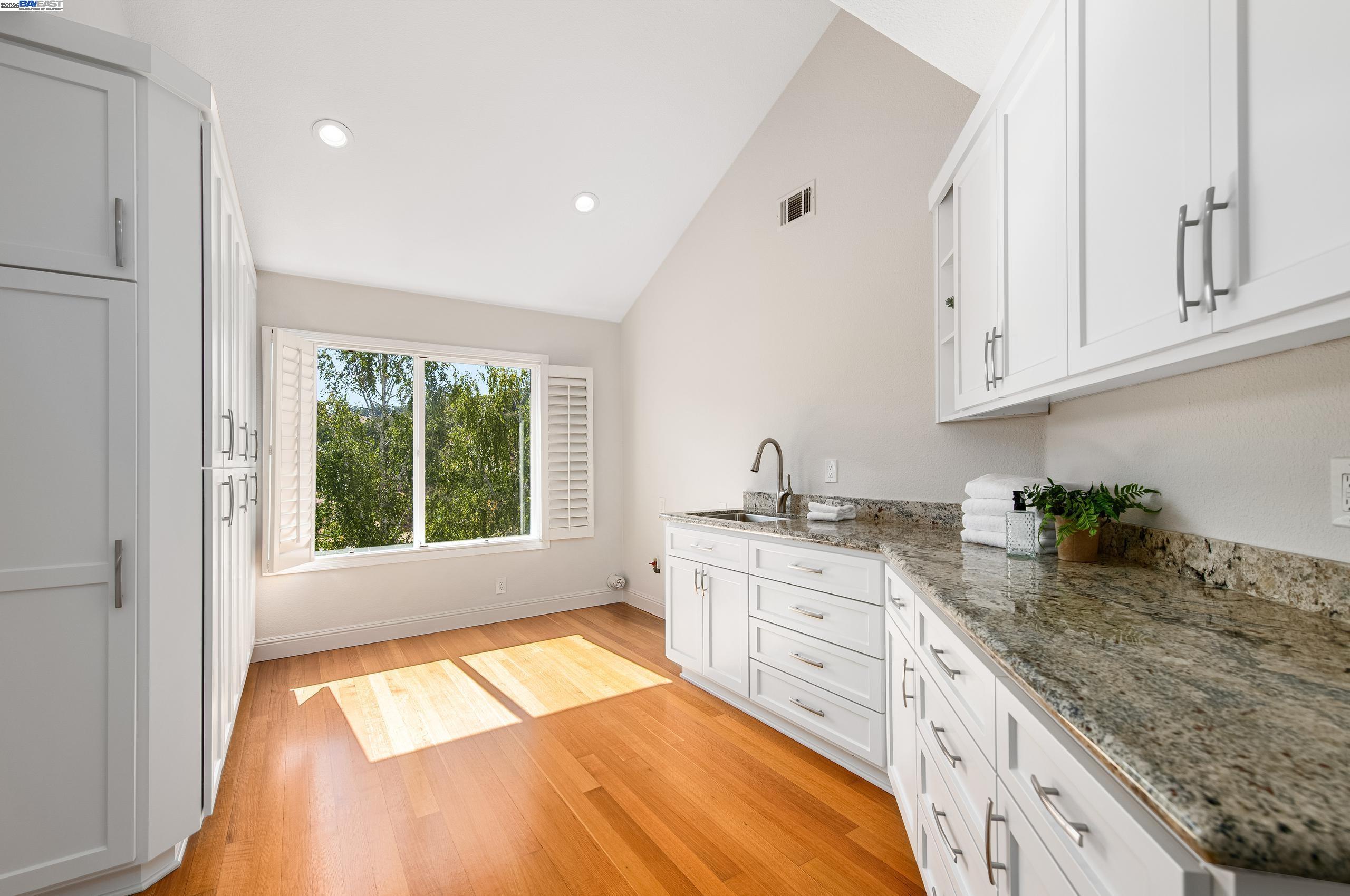 Detail Gallery Image 45 of 60 For 1398 Benedict Ct, Pleasanton,  CA 94566 - 6 Beds | 5/1 Baths
