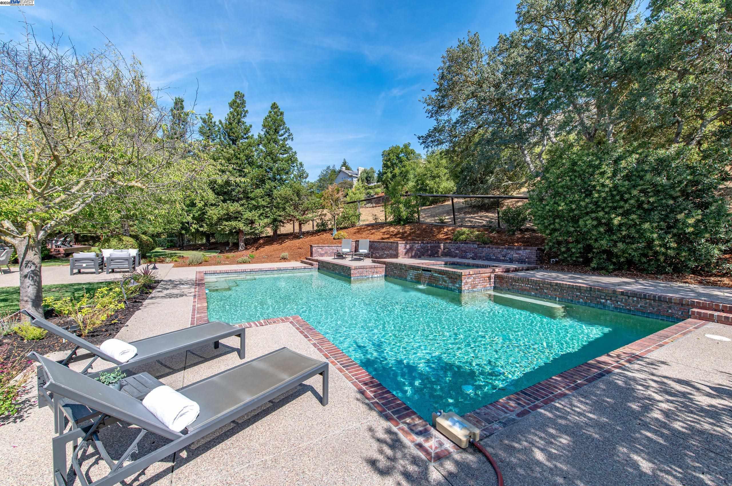 Detail Gallery Image 50 of 60 For 1398 Benedict Ct, Pleasanton,  CA 94566 - 6 Beds | 5/1 Baths