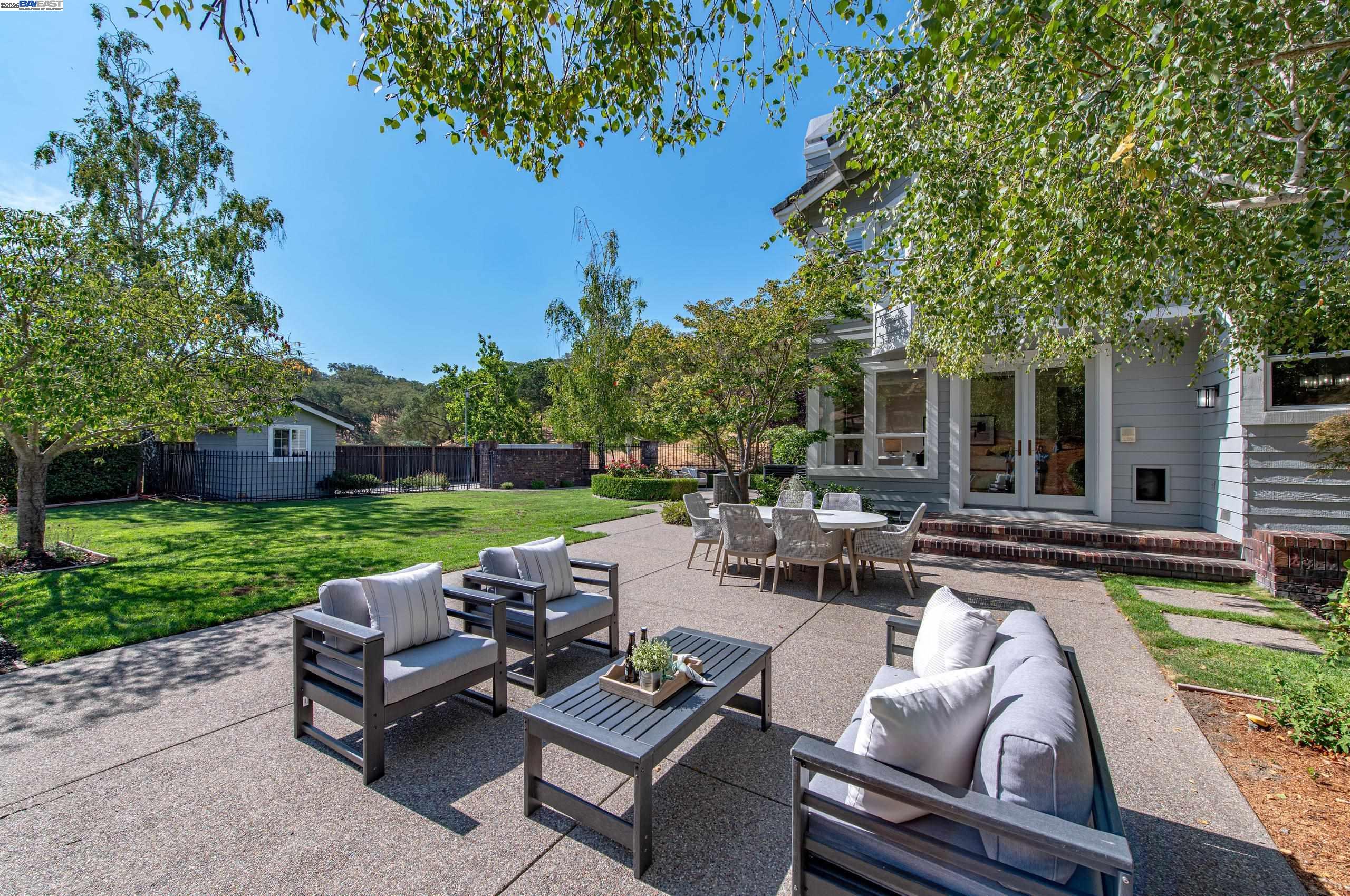 Detail Gallery Image 53 of 60 For 1398 Benedict Ct, Pleasanton,  CA 94566 - 6 Beds | 5/1 Baths