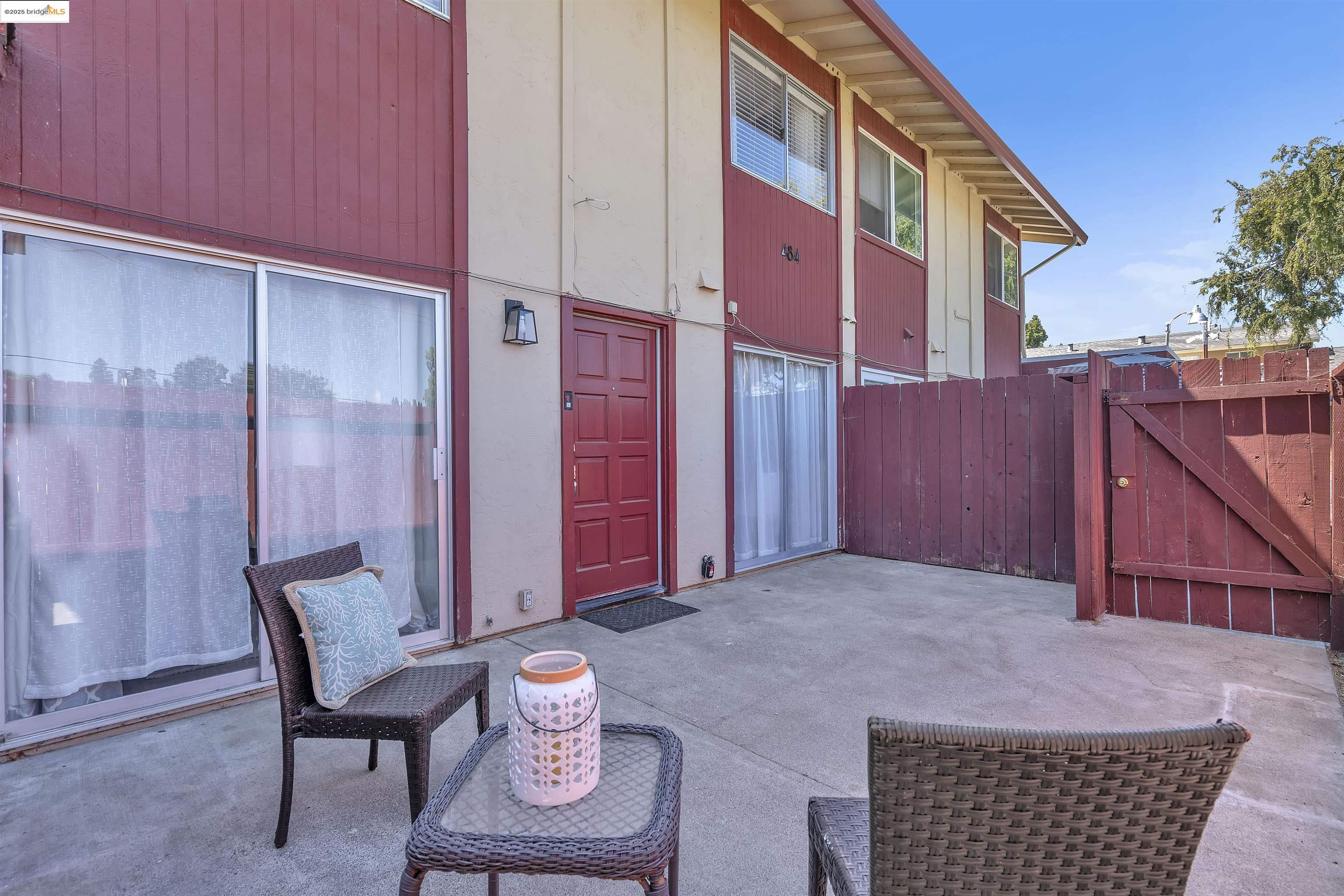Detail Gallery Image 21 of 22 For 484 Corcoran Ave #2,  Vallejo,  CA 94589 - 2 Beds | 1/1 Baths