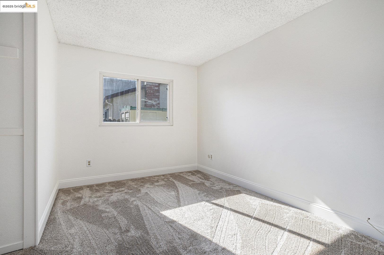 Detail Gallery Image 14 of 27 For 1916 Gamay Dr, Oakley,  CA 94561 - 3 Beds | 2 Baths