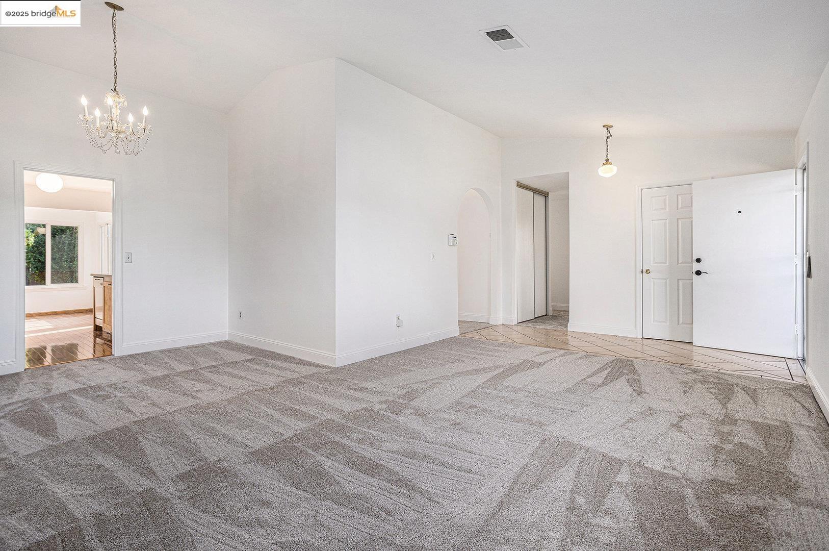 Detail Gallery Image 10 of 27 For 1916 Gamay Dr, Oakley,  CA 94561 - 3 Beds | 2 Baths