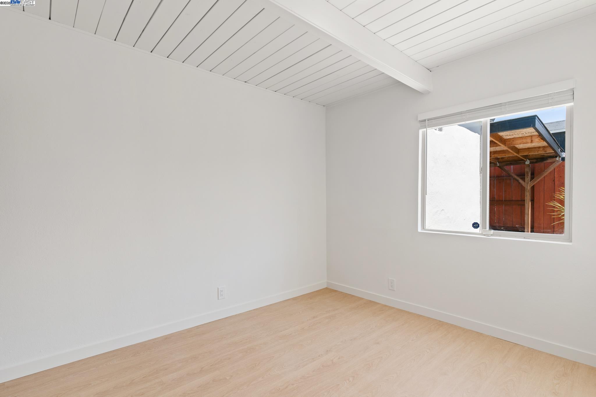 Detail Gallery Image 21 of 34 For 3122 Groom Dr, Richmond,  CA 94806 - 4 Beds | 2 Baths
