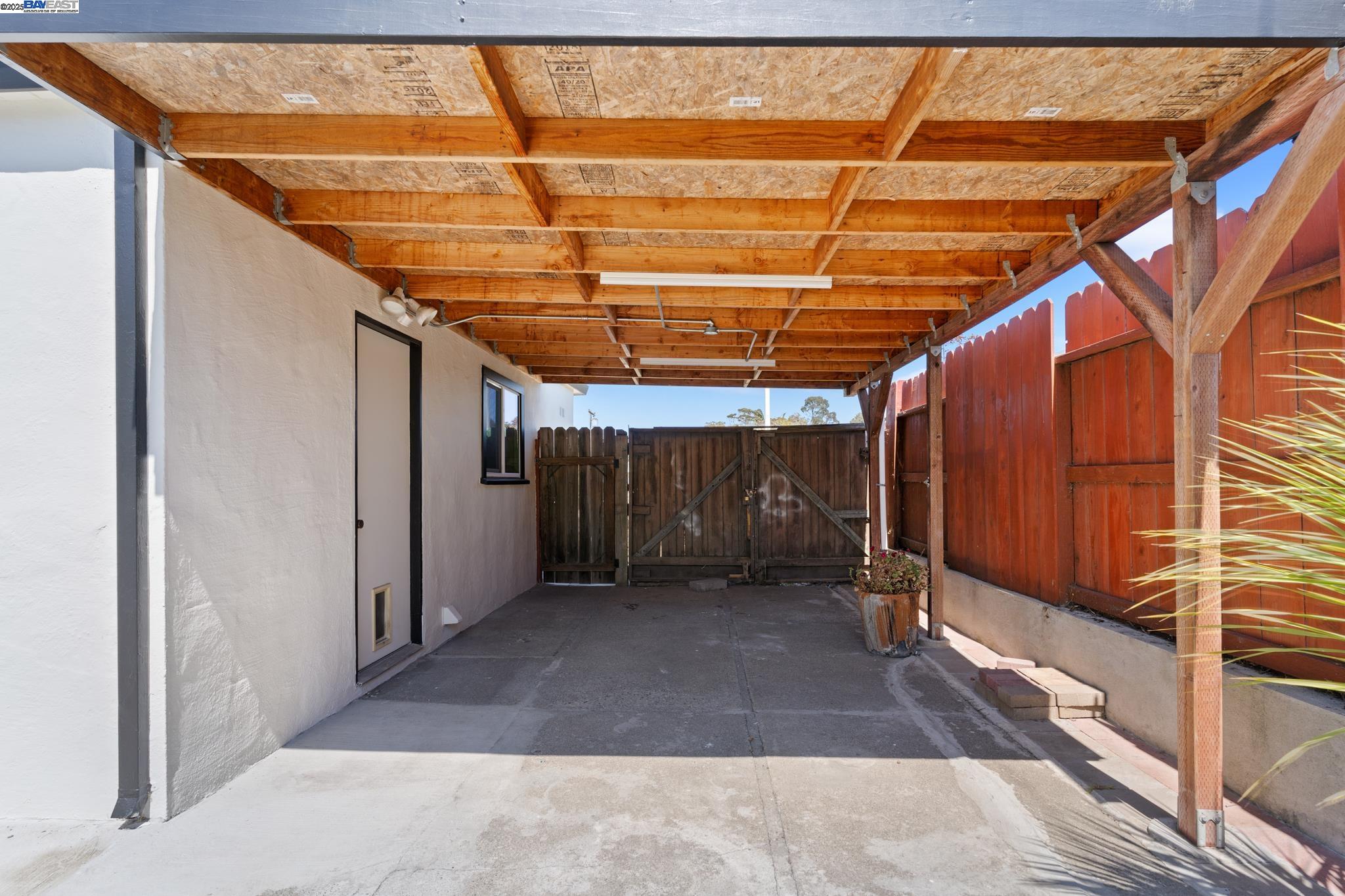 Detail Gallery Image 30 of 34 For 3122 Groom Dr, Richmond,  CA 94806 - 4 Beds | 2 Baths