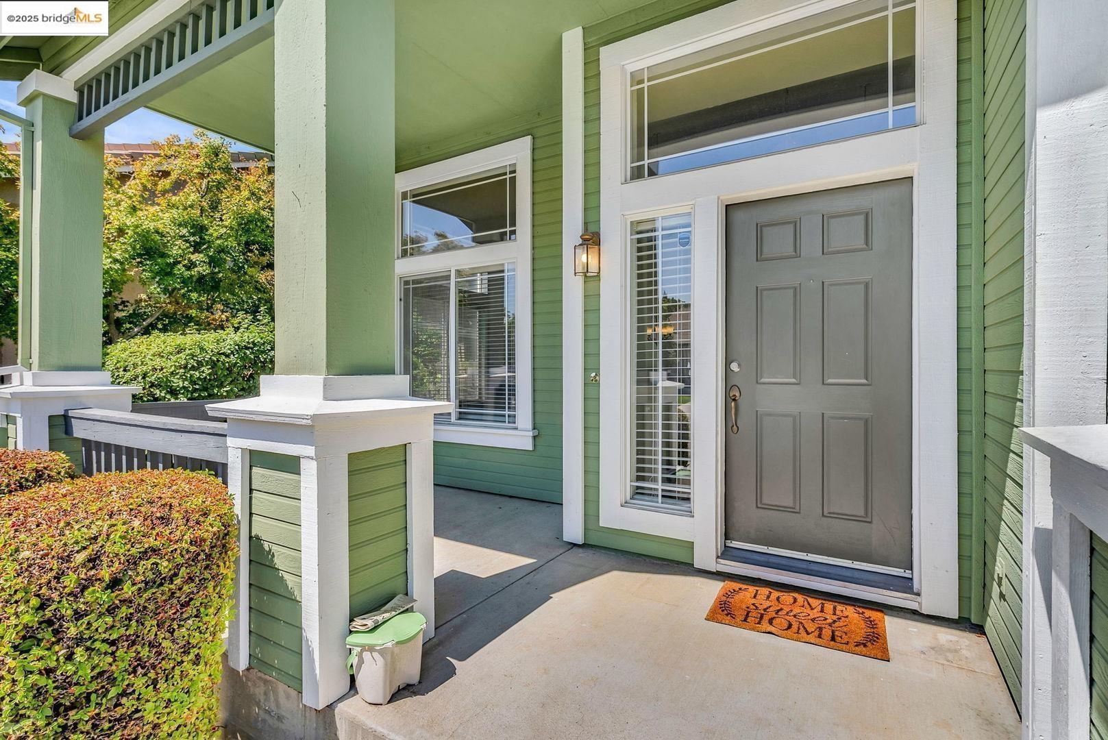 Detail Gallery Image 4 of 33 For 5233 Mohican Way, Antioch,  CA 94531 - 4 Beds | 3 Baths