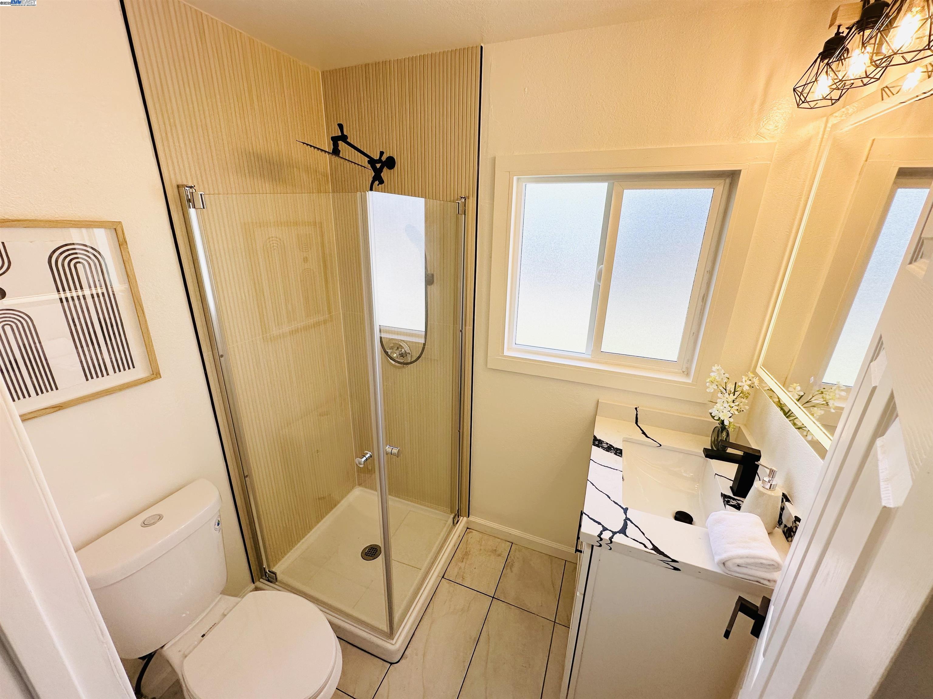 Detail Gallery Image 12 of 24 For 2262 Bermuda Ave, San Leandro,  CA 94577 - 3 Beds | 2 Baths