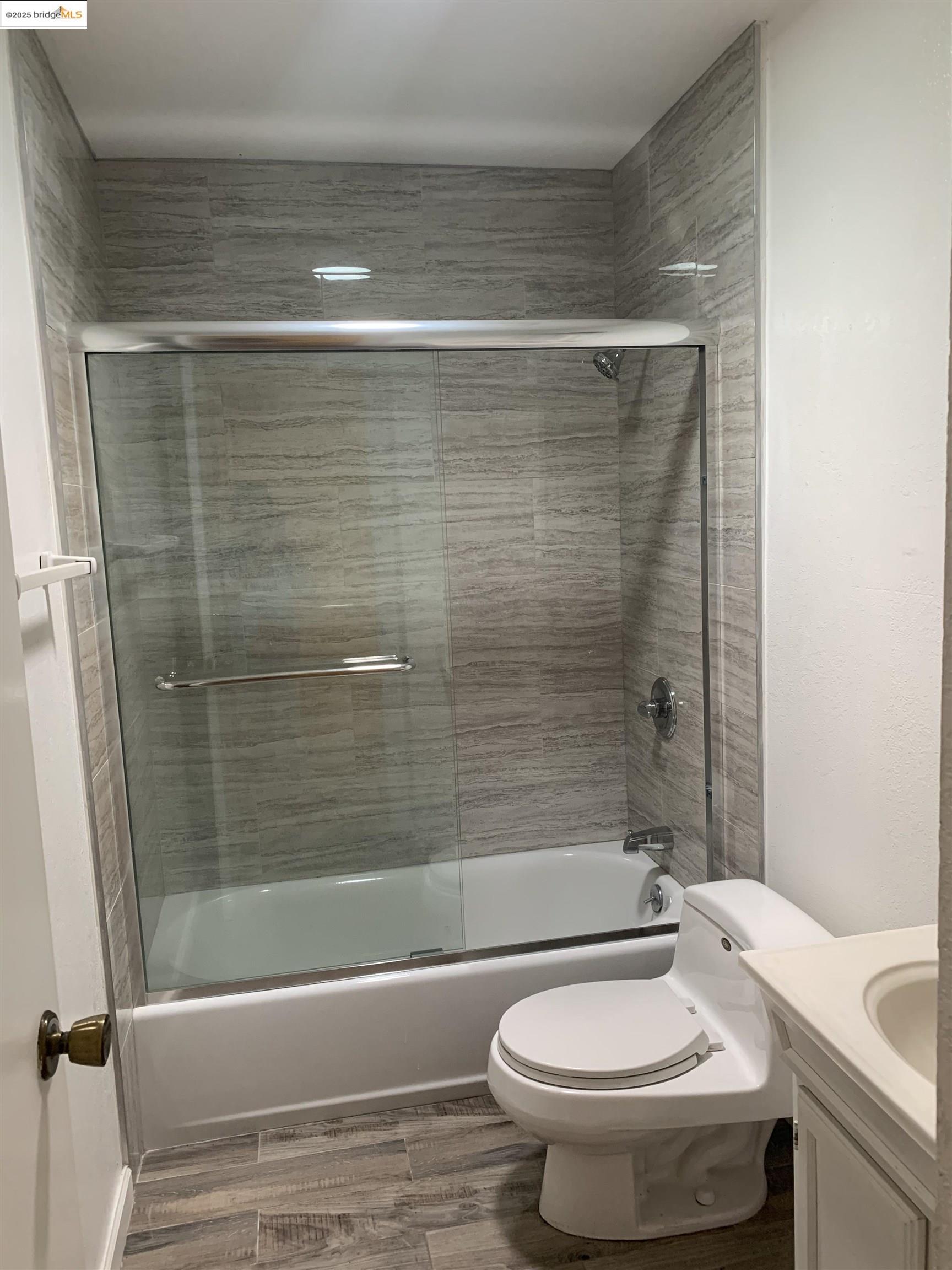Detail Gallery Image 6 of 18 For Cedar Ct, Antioch,  CA 94509 - 3 Beds | 2 Baths