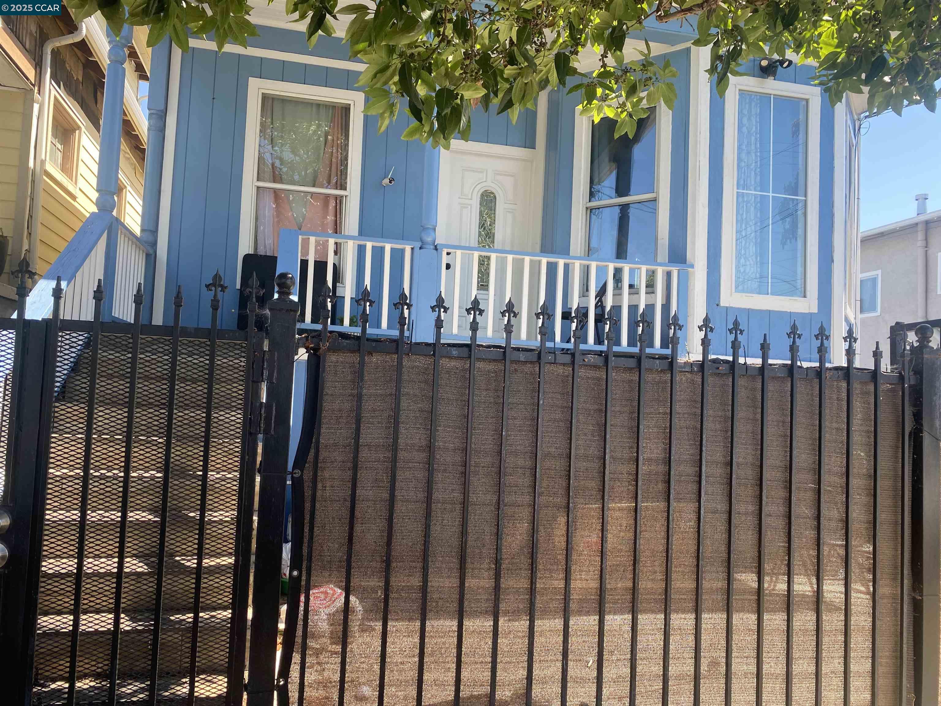 Detail Gallery Image 7 of 11 For 540 3rd St, Richmond,  CA 94801 - 3 Beds | 2 Baths