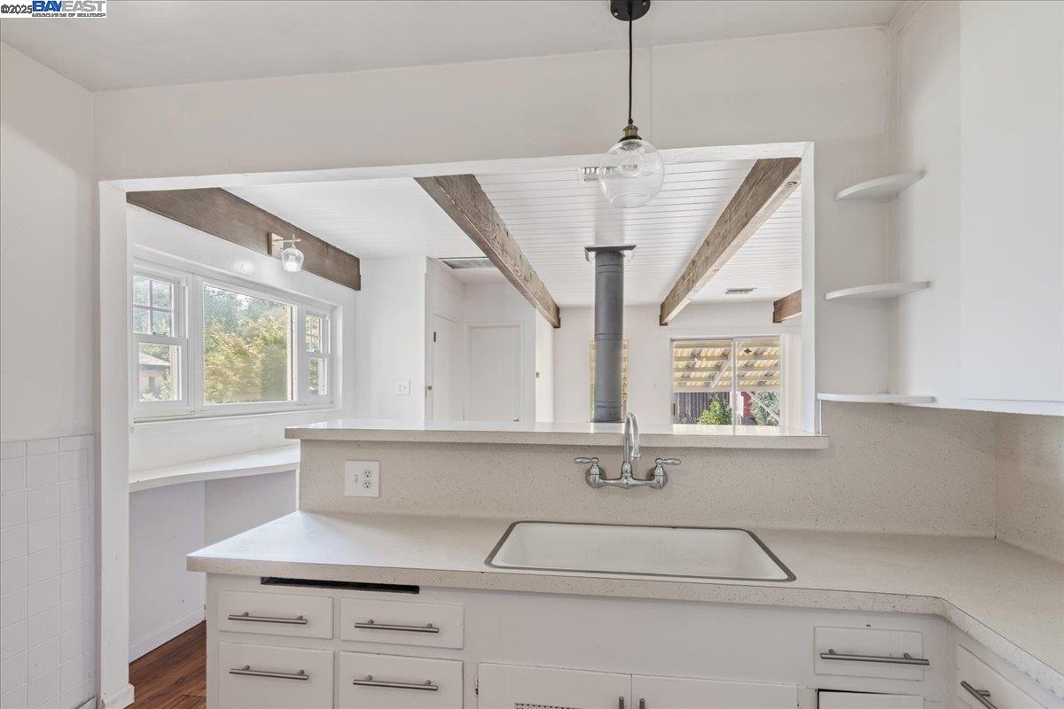 Detail Gallery Image 16 of 33 For 137 Viewmont Ave, Vallejo,  CA 94590 - 2 Beds | 1/1 Baths
