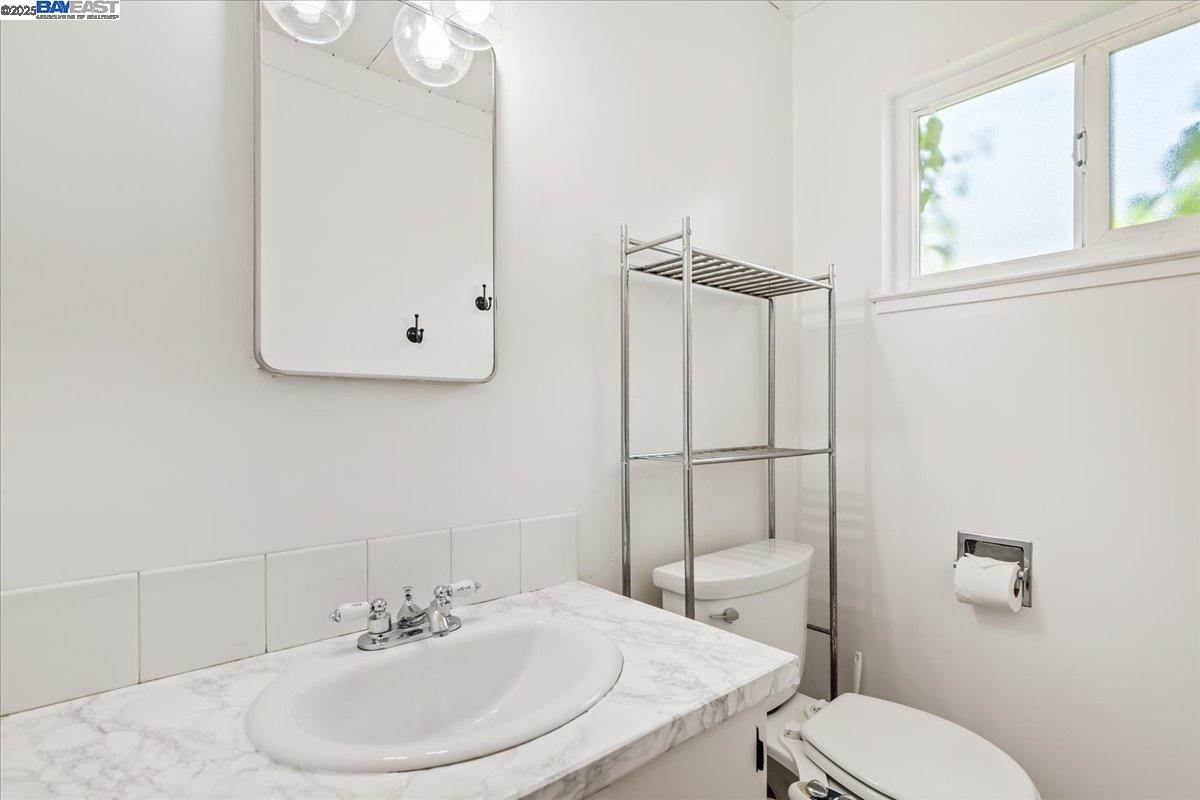 Detail Gallery Image 33 of 33 For 137 Viewmont Ave, Vallejo,  CA 94590 - 2 Beds | 1/1 Baths