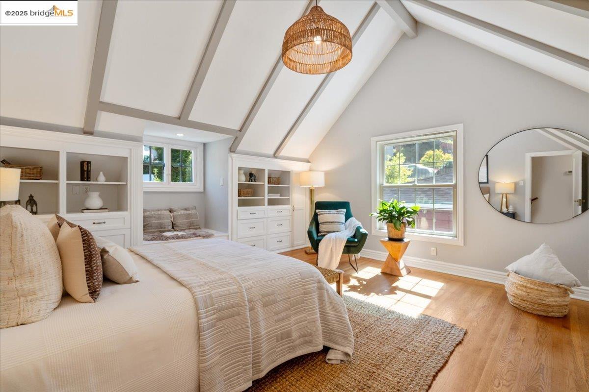 Detail Gallery Image 48 of 60 For 4401 Harbord Dr, Oakland,  CA 94618 - 4 Beds | 2/1 Baths