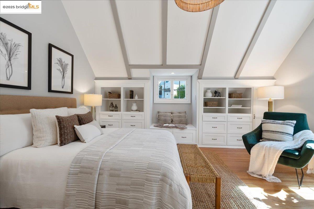 Detail Gallery Image 49 of 60 For 4401 Harbord Dr, Oakland,  CA 94618 - 4 Beds | 2/1 Baths
