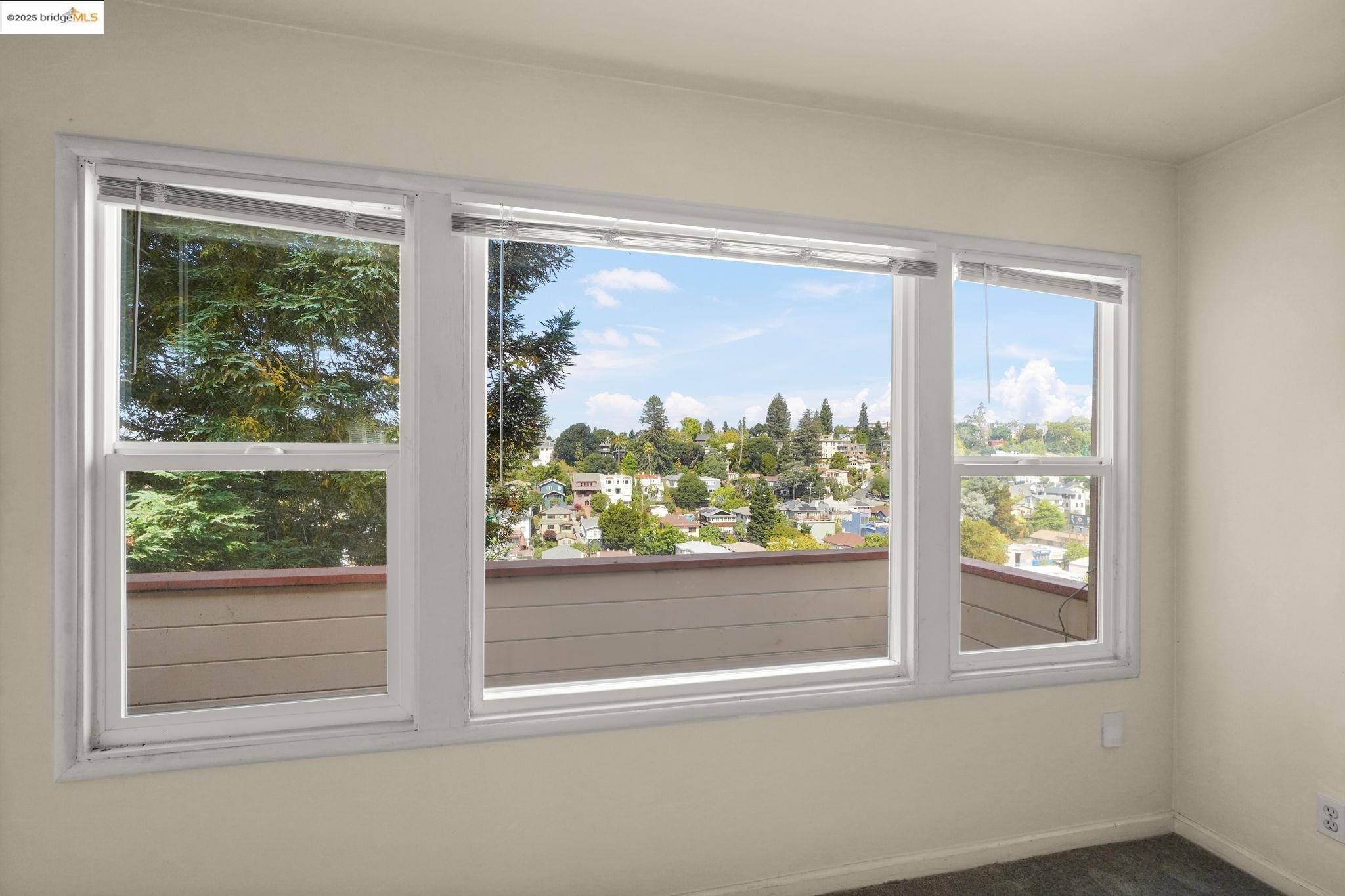 Detail Gallery Image 7 of 19 For 829 Vermont St, Oakland,  CA 94610 - – Beds | – Baths