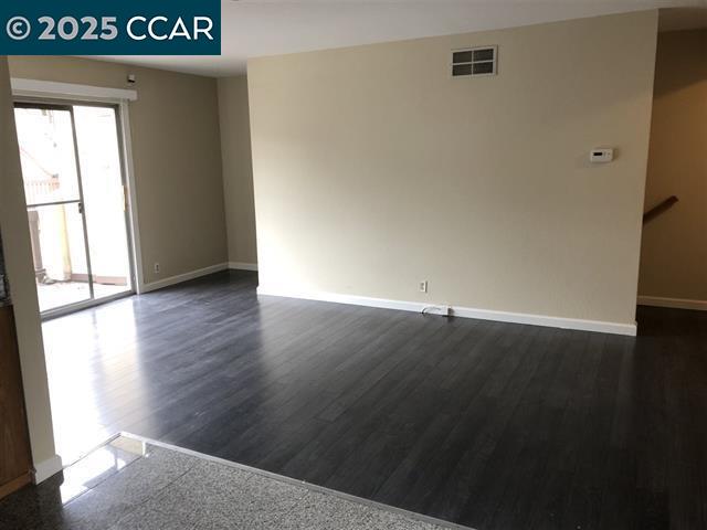 Detail Gallery Image 4 of 12 For 1774 Gazelle Way, Hayward,  CA 94541 - 2 Beds | 2 Baths