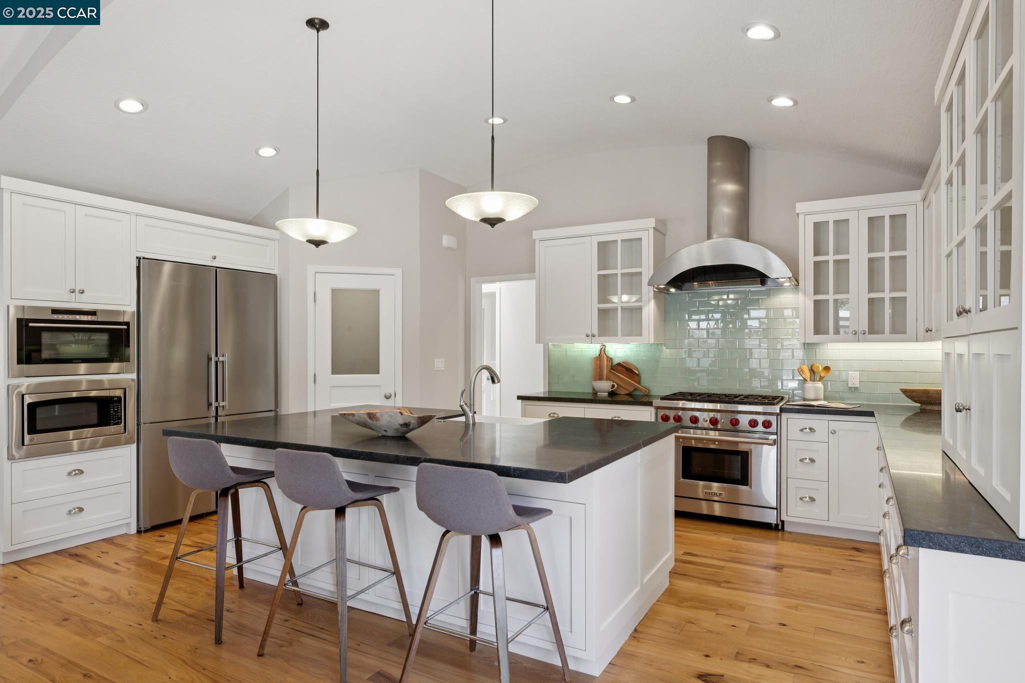 Detail Gallery Image 12 of 51 For 3260 Rohrer Drive, Lafayette,  CA 94549-5640 - 3 Beds | 2 Baths