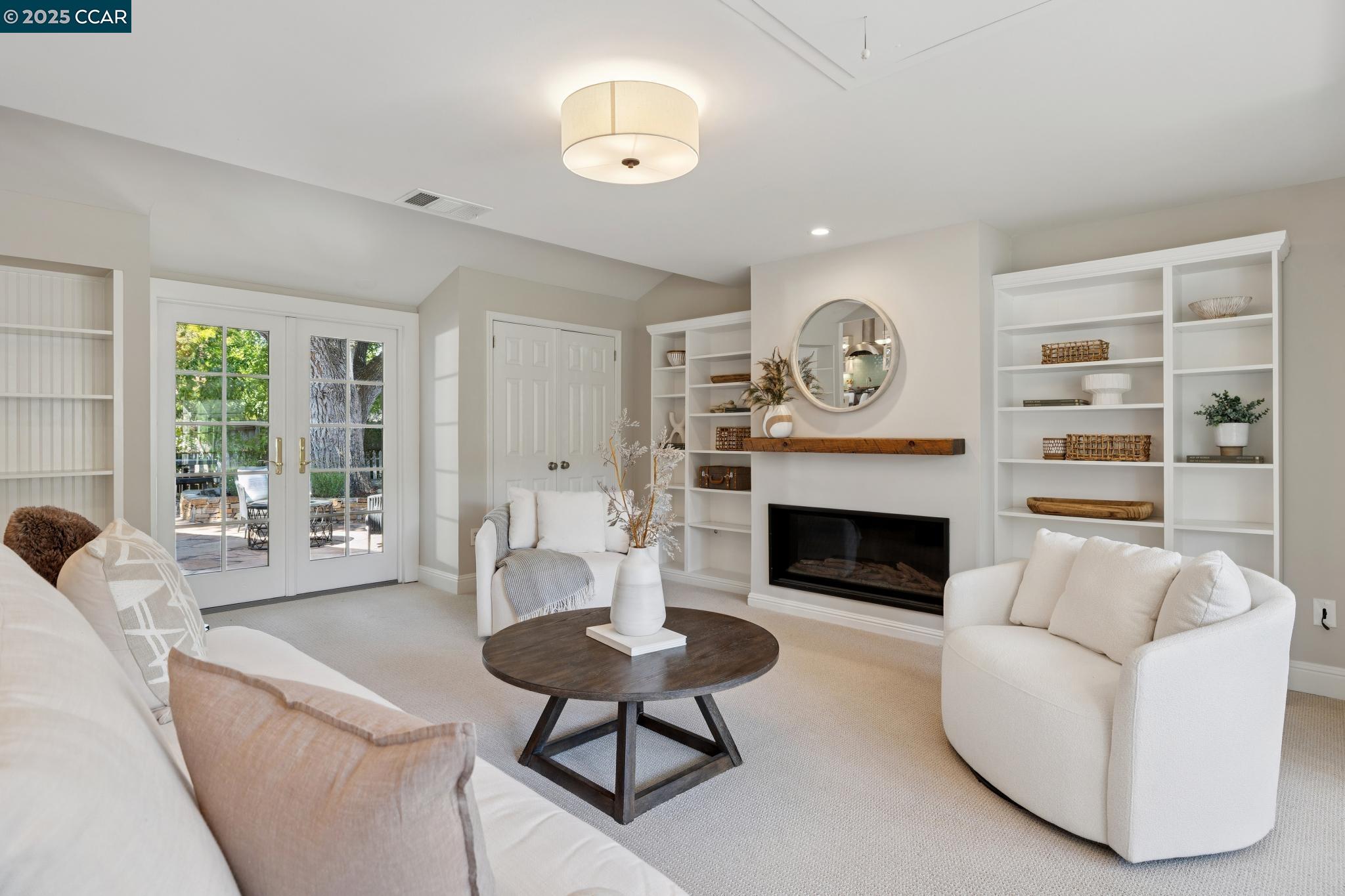 Detail Gallery Image 19 of 51 For 3260 Rohrer Drive, Lafayette,  CA 94549-5640 - 3 Beds | 2 Baths