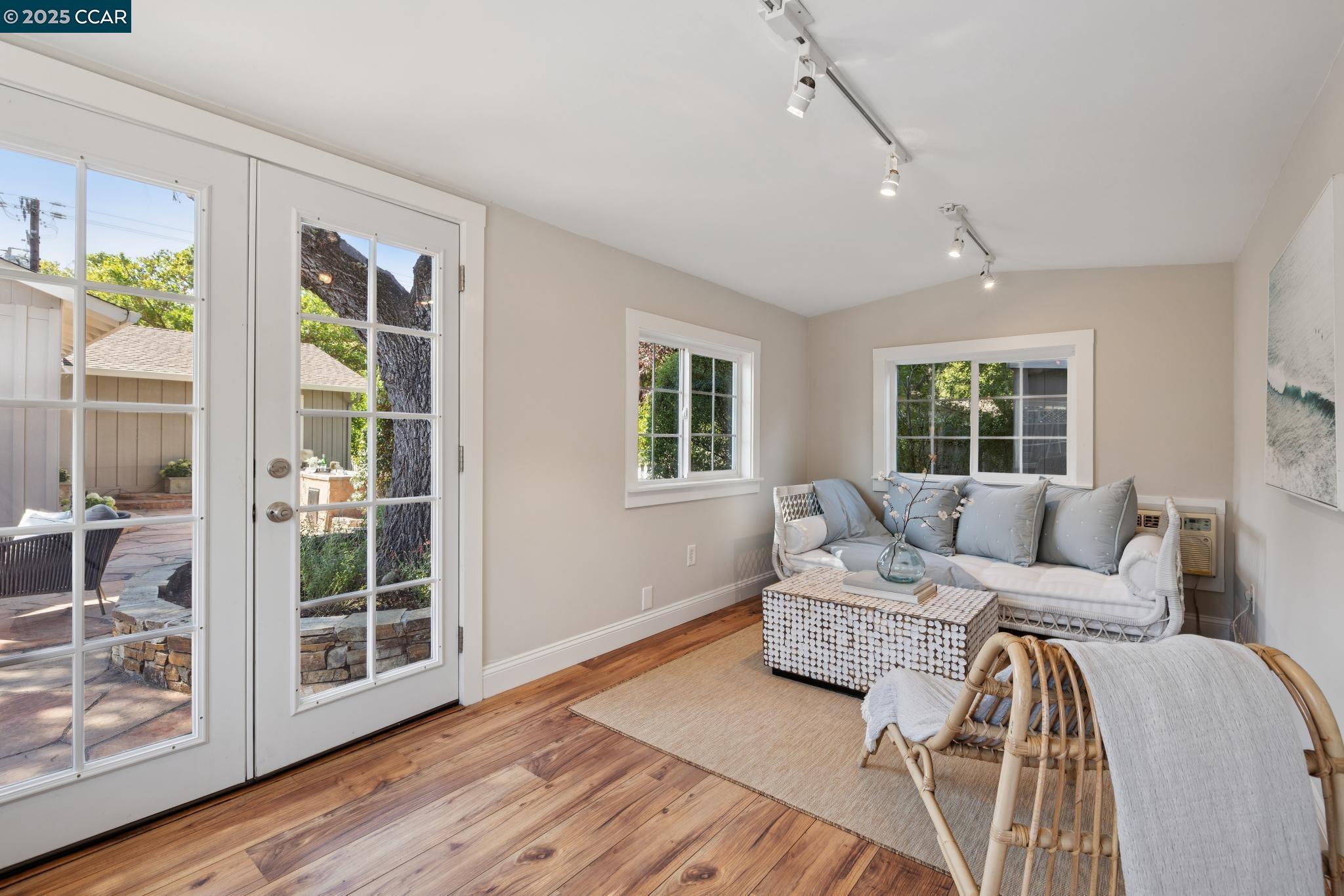 Detail Gallery Image 37 of 51 For 3260 Rohrer Drive, Lafayette,  CA 94549-5640 - 3 Beds | 2 Baths