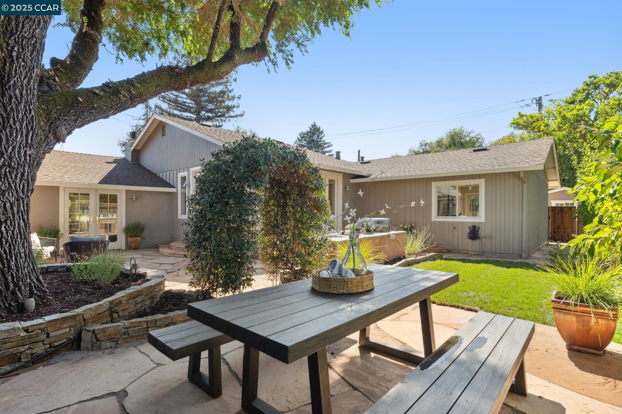 Detail Gallery Image 42 of 51 For 3260 Rohrer Drive, Lafayette,  CA 94549-5640 - 3 Beds | 2 Baths