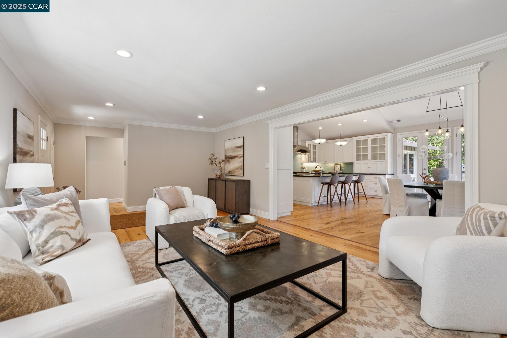 Detail Gallery Image 9 of 51 For 3260 Rohrer Drive, Lafayette,  CA 94549-5640 - 3 Beds | 2 Baths