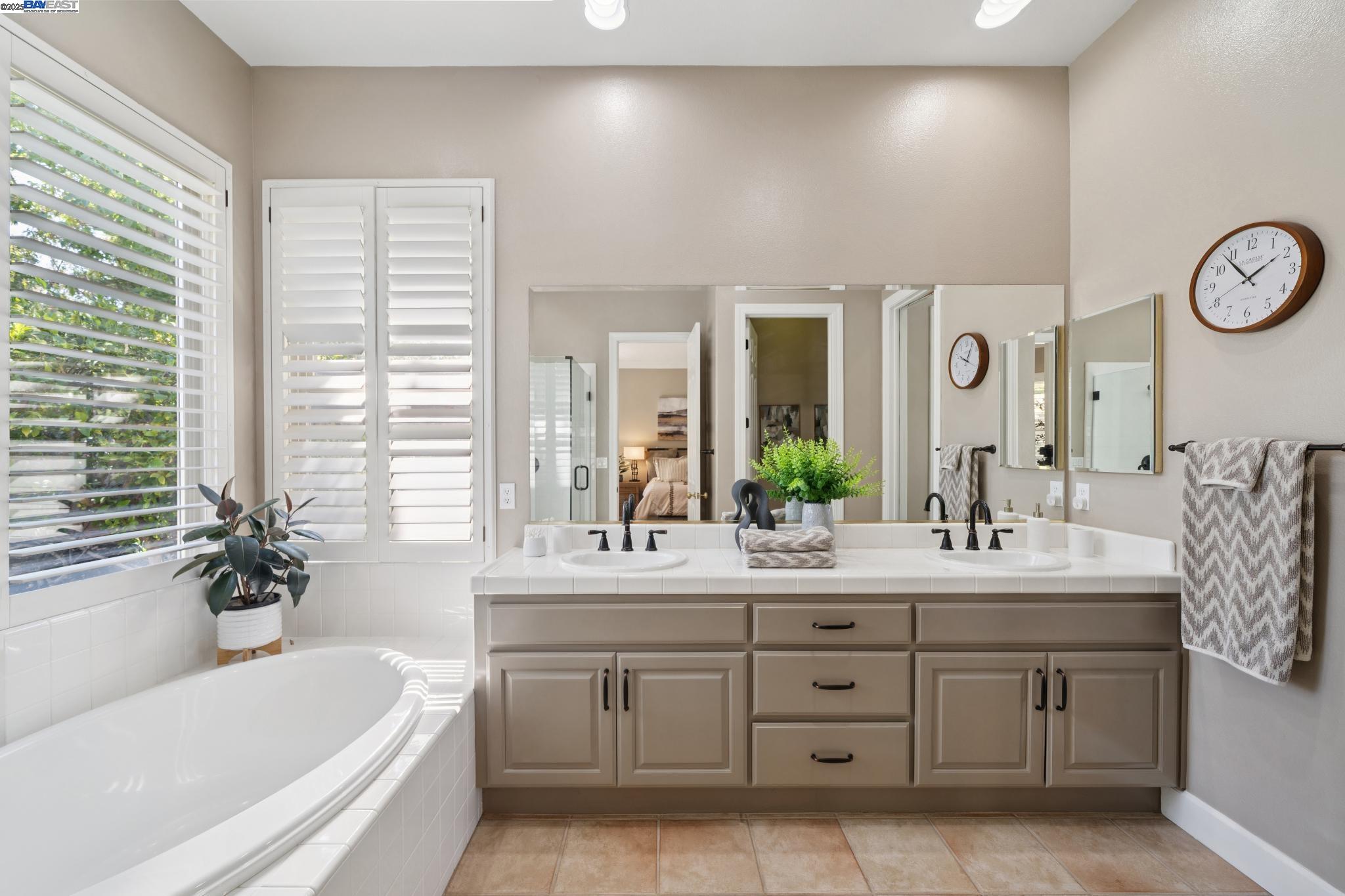Detail Gallery Image 22 of 37 For 2147 Pomezia Ct, Pleasanton,  CA 94566 - 4 Beds | 3 Baths