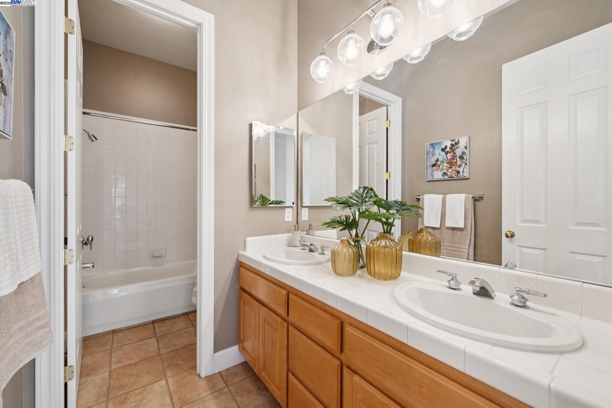 Detail Gallery Image 26 of 37 For 2147 Pomezia Ct, Pleasanton,  CA 94566 - 4 Beds | 3 Baths