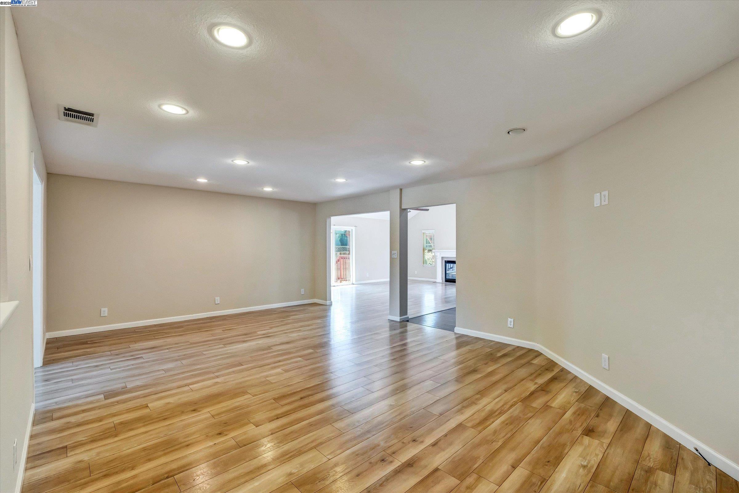 Detail Gallery Image 2 of 45 For 37659 Granville Dr, Fremont,  CA 94536 - 5 Beds | 3 Baths