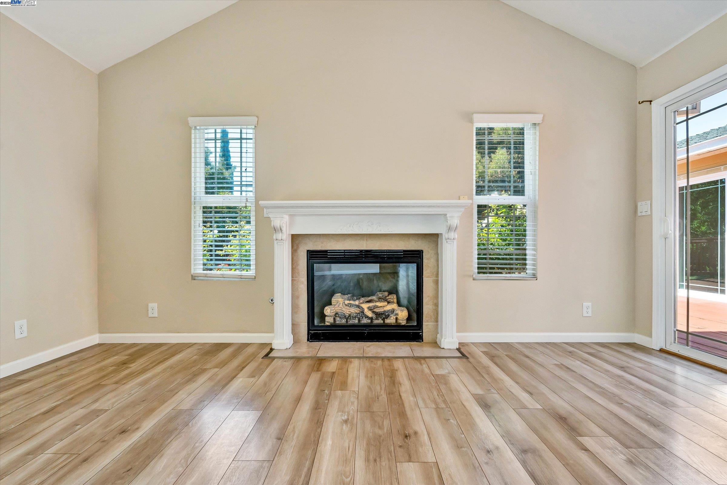 Detail Gallery Image 12 of 45 For 37659 Granville Dr, Fremont,  CA 94536 - 5 Beds | 3 Baths