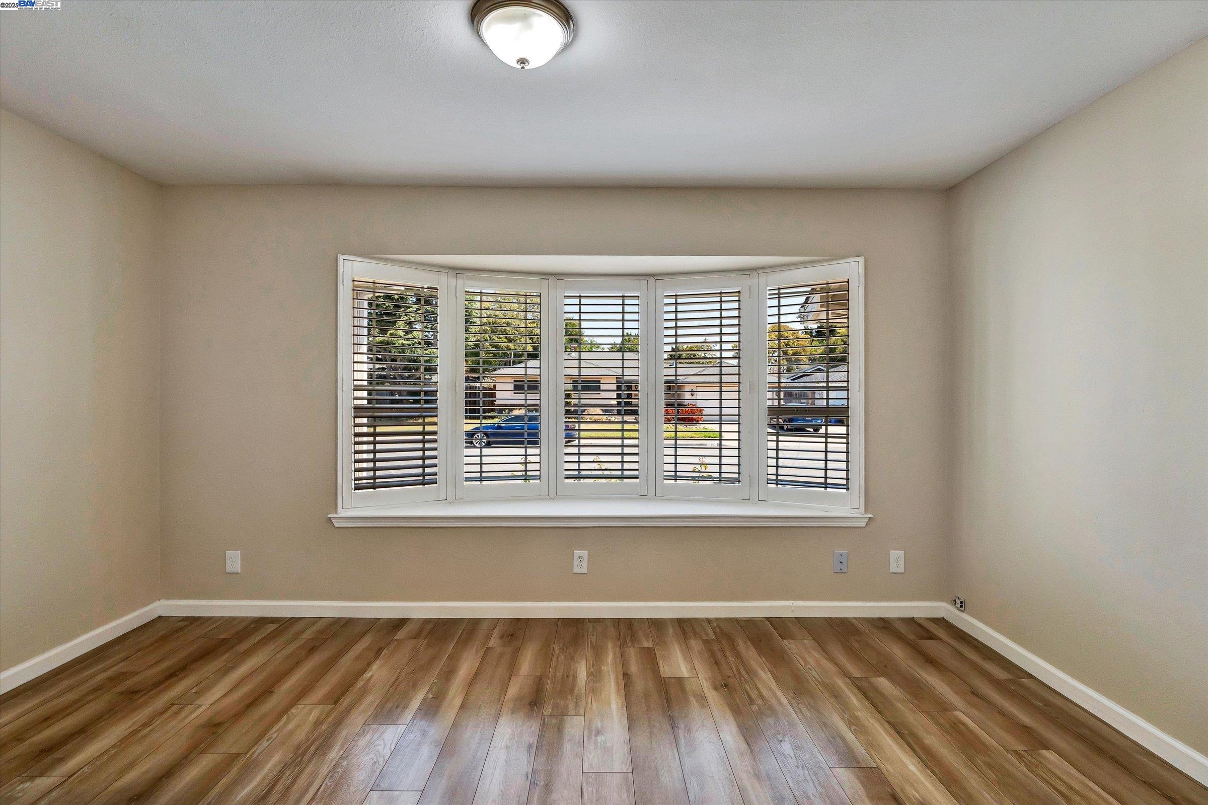 Detail Gallery Image 5 of 45 For 37659 Granville Dr, Fremont,  CA 94536 - 5 Beds | 3 Baths