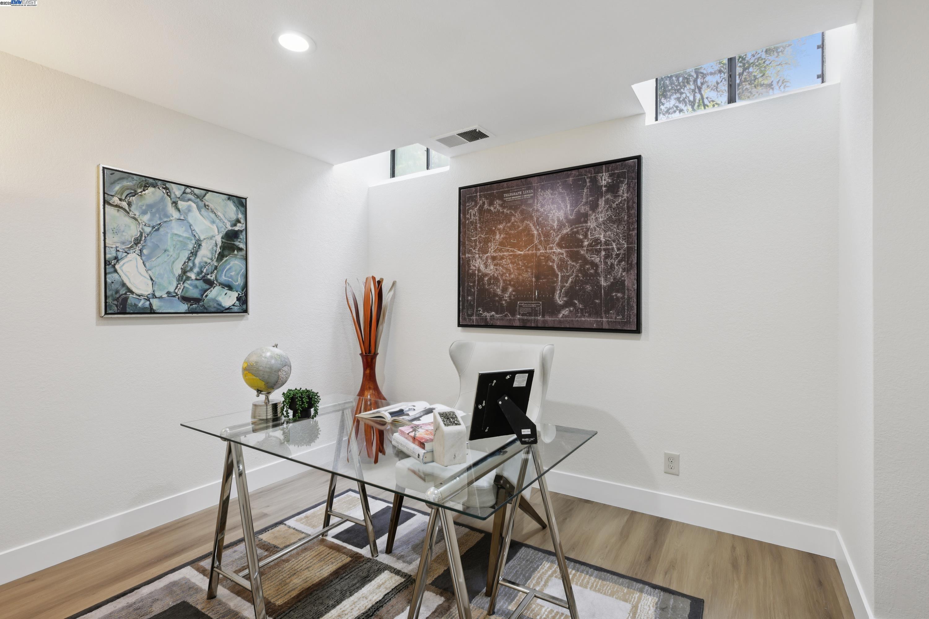 Detail Gallery Image 25 of 48 For 963 La Mesa Ter #H,  Sunnyvale,  CA 94086 - 3 Beds | 3 Baths