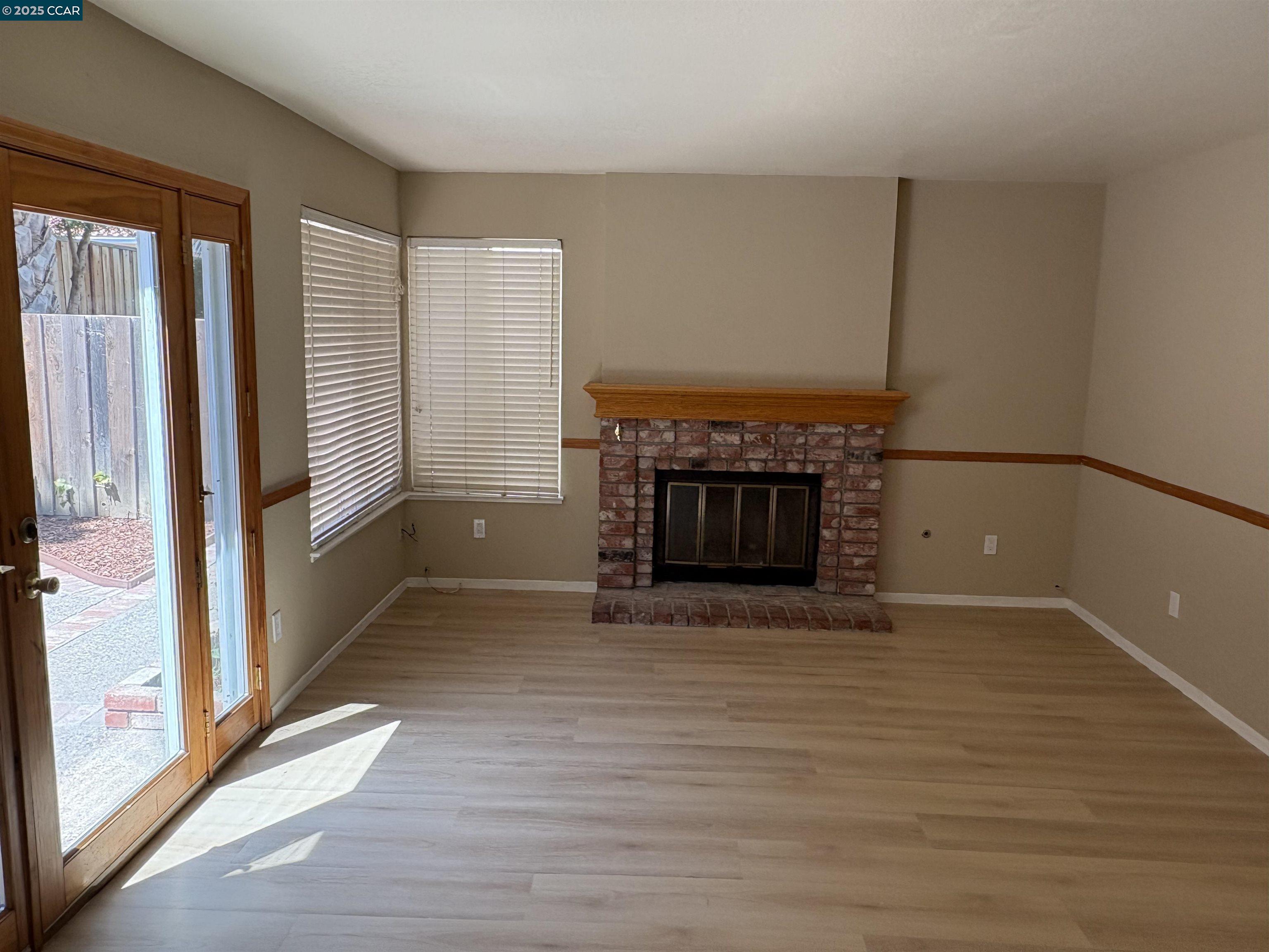 Detail Gallery Image 4 of 12 For 3524 Liberty Ct., Antioch,  CA 94509 - 4 Beds | 2/1 Baths