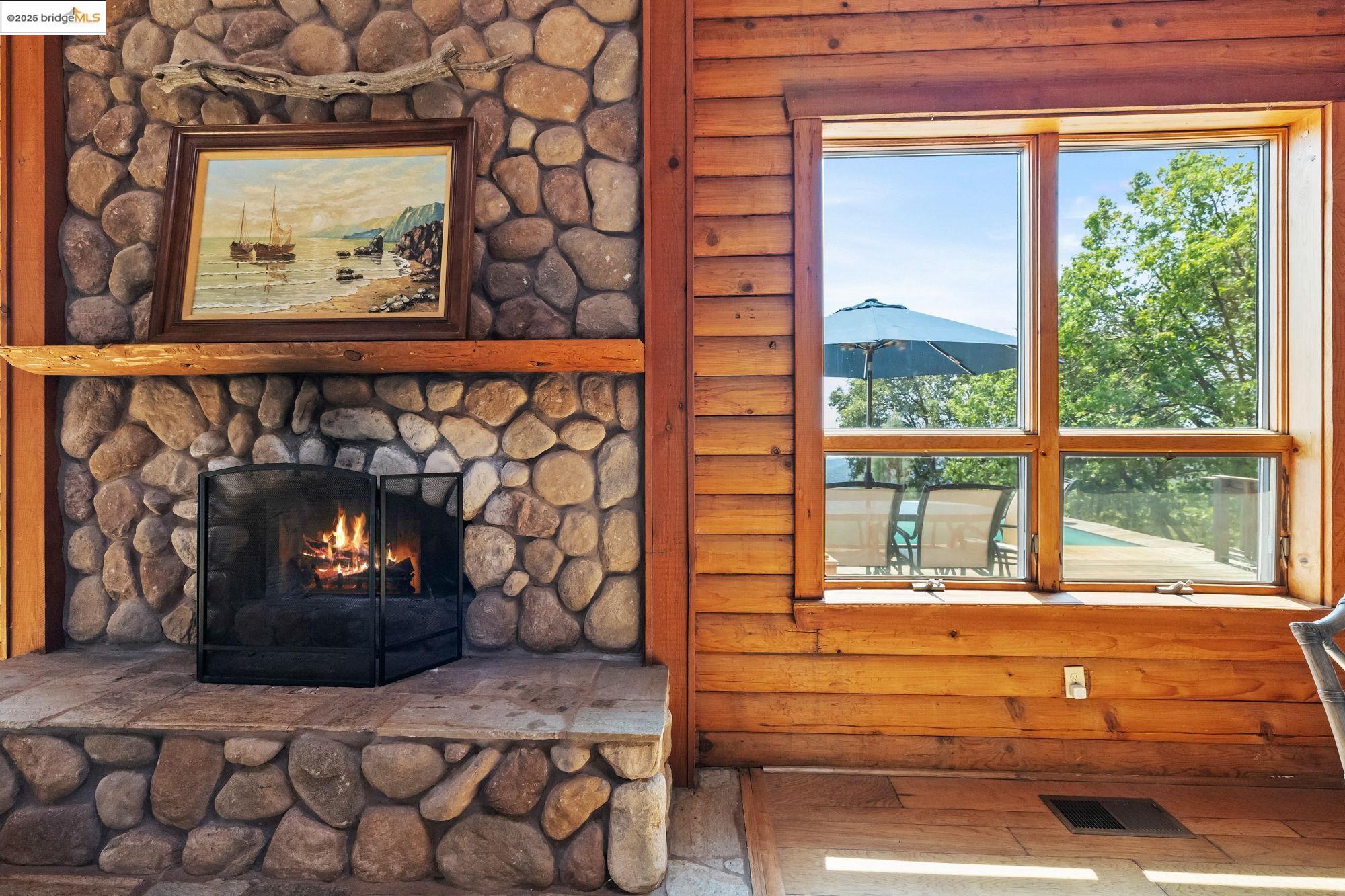 Detail Gallery Image 11 of 60 For 14799 Big Hill Road, Sonora,  CA 95370 - 3 Beds | 2 Baths