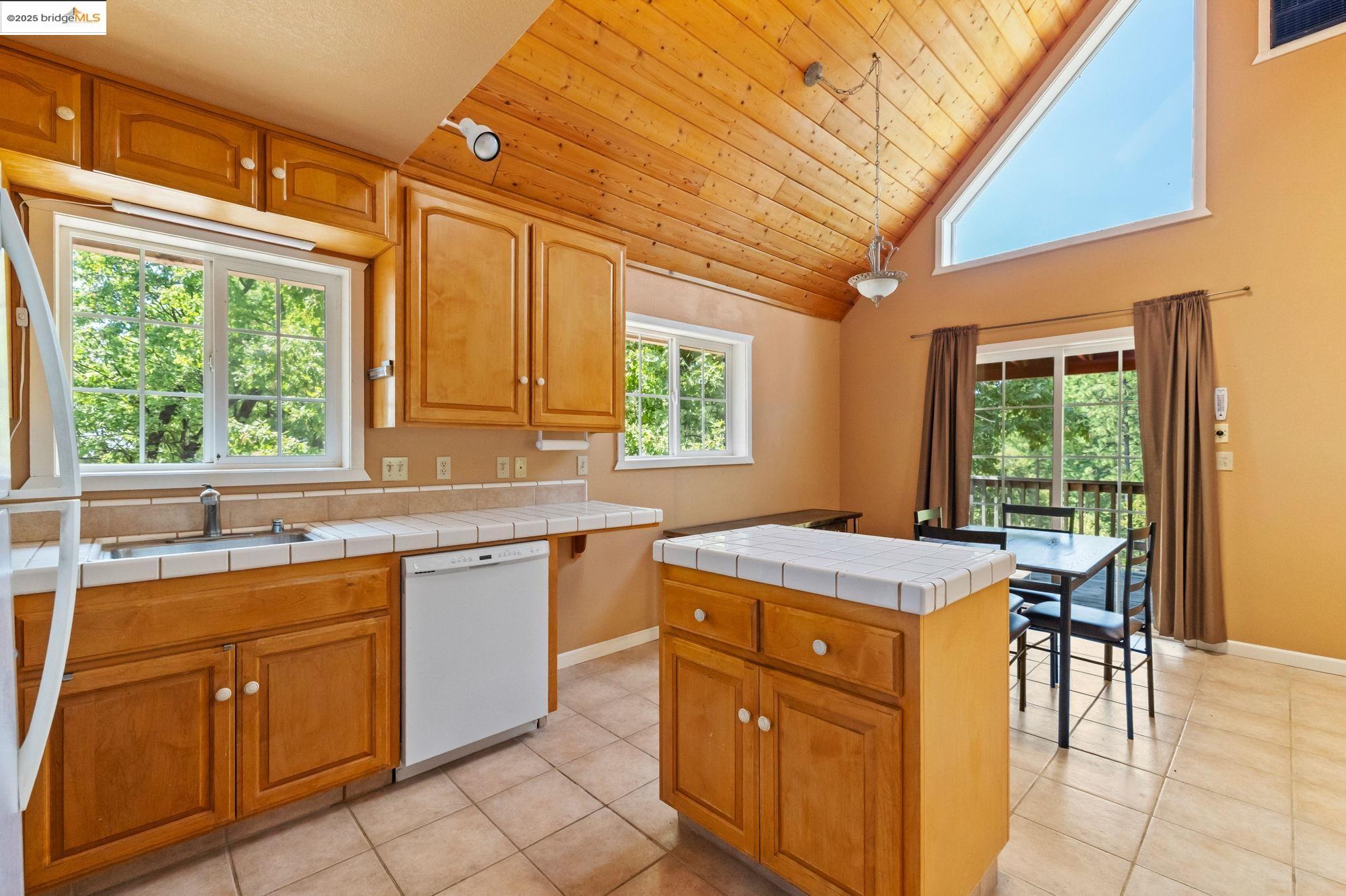 Detail Gallery Image 38 of 60 For 14799 Big Hill Road, Sonora,  CA 95370 - 3 Beds | 2 Baths
