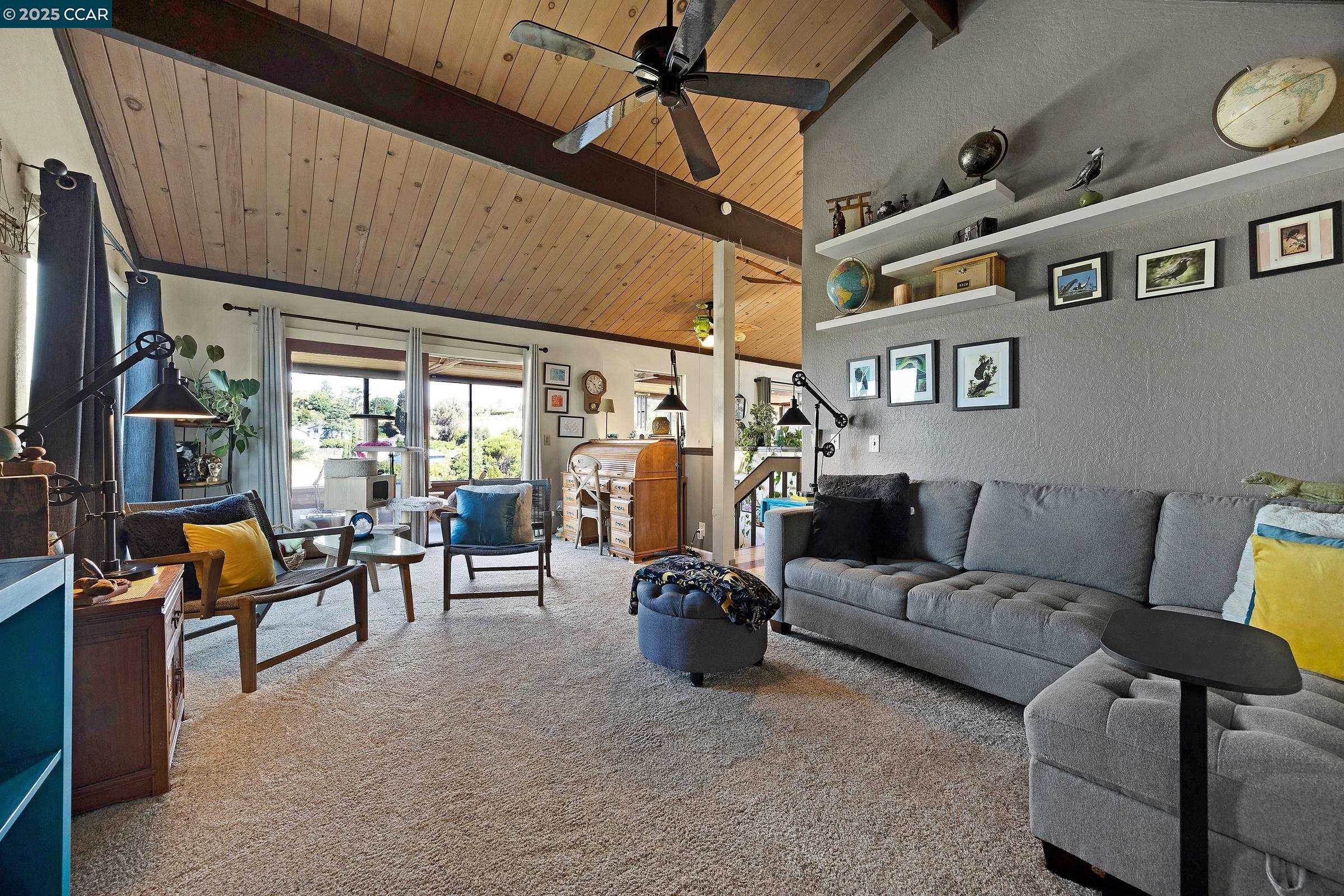 Detail Gallery Image 12 of 31 For 112 Inverness Ct, Benicia,  CA 94510 - 3 Beds | 2/1 Baths