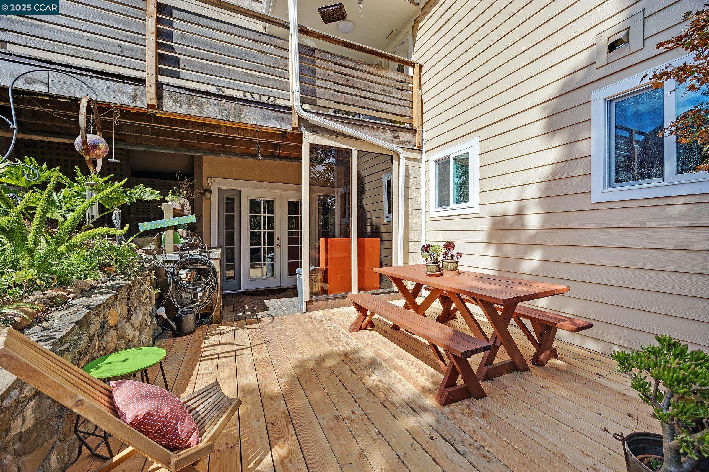 Detail Gallery Image 24 of 31 For 112 Inverness Ct, Benicia,  CA 94510 - 3 Beds | 2/1 Baths