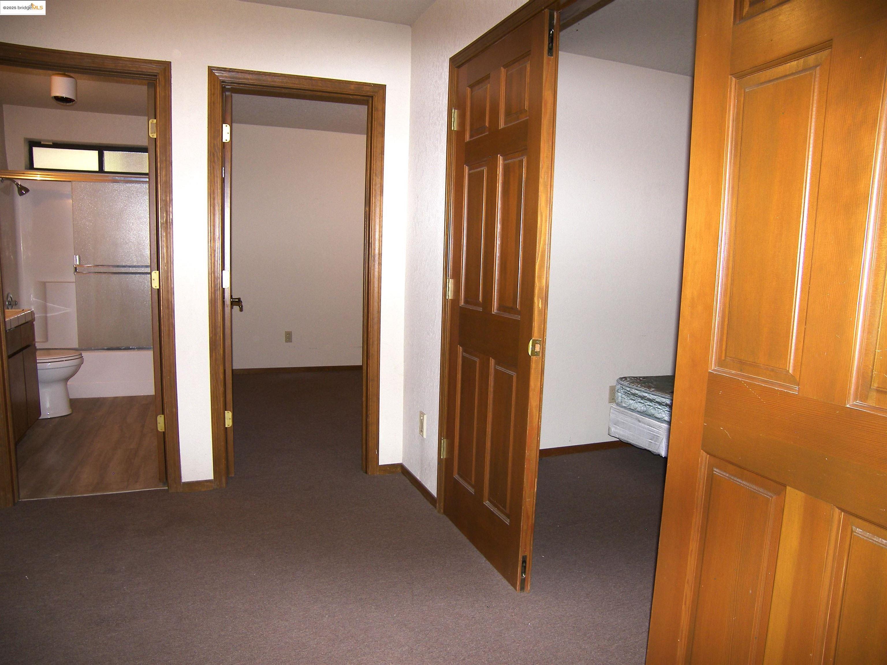 Detail Gallery Image 22 of 52 For 19195 Ferretti Rd., Groveland,  CA 95321 - 3 Beds | 3 Baths