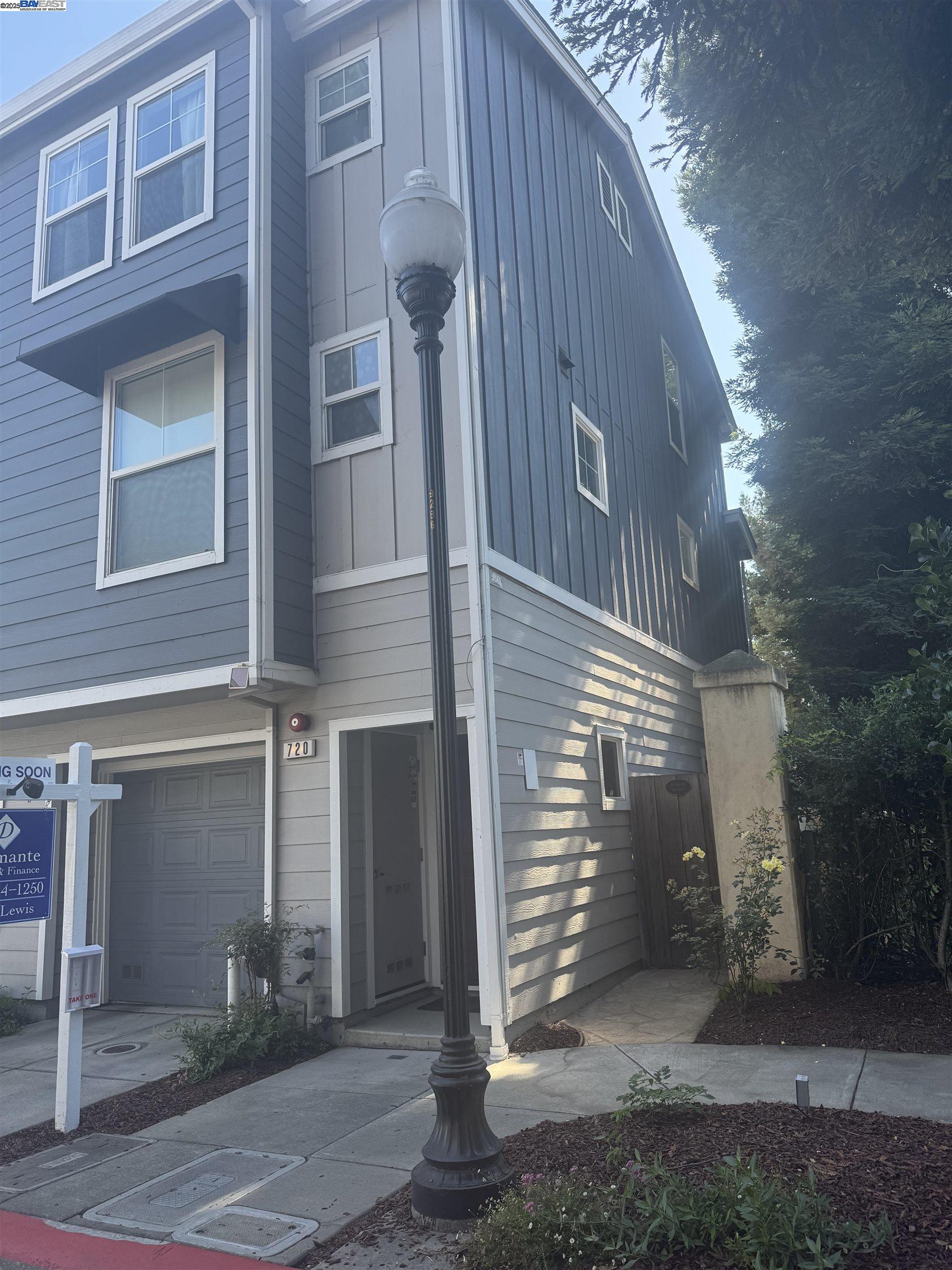 Photo #2: 41109937 Listing: Photo #2