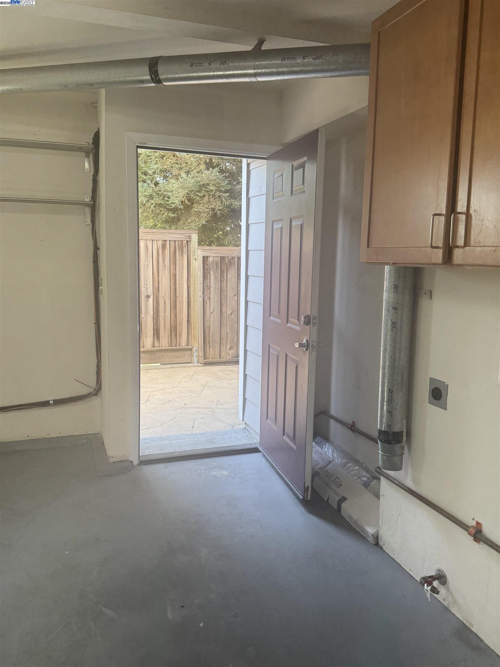Photo #6: 41109937 Listing: Photo #6
