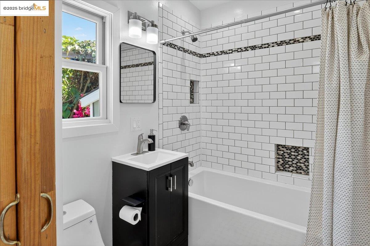 Detail Gallery Image 13 of 42 For 1522 Harmon Street, Berkeley,  CA 94703 - – Beds | – Baths