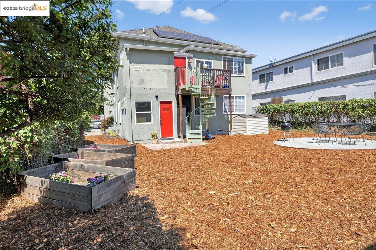 Detail Gallery Image 37 of 42 For 1522 Harmon Street, Berkeley,  CA 94703 - – Beds | – Baths