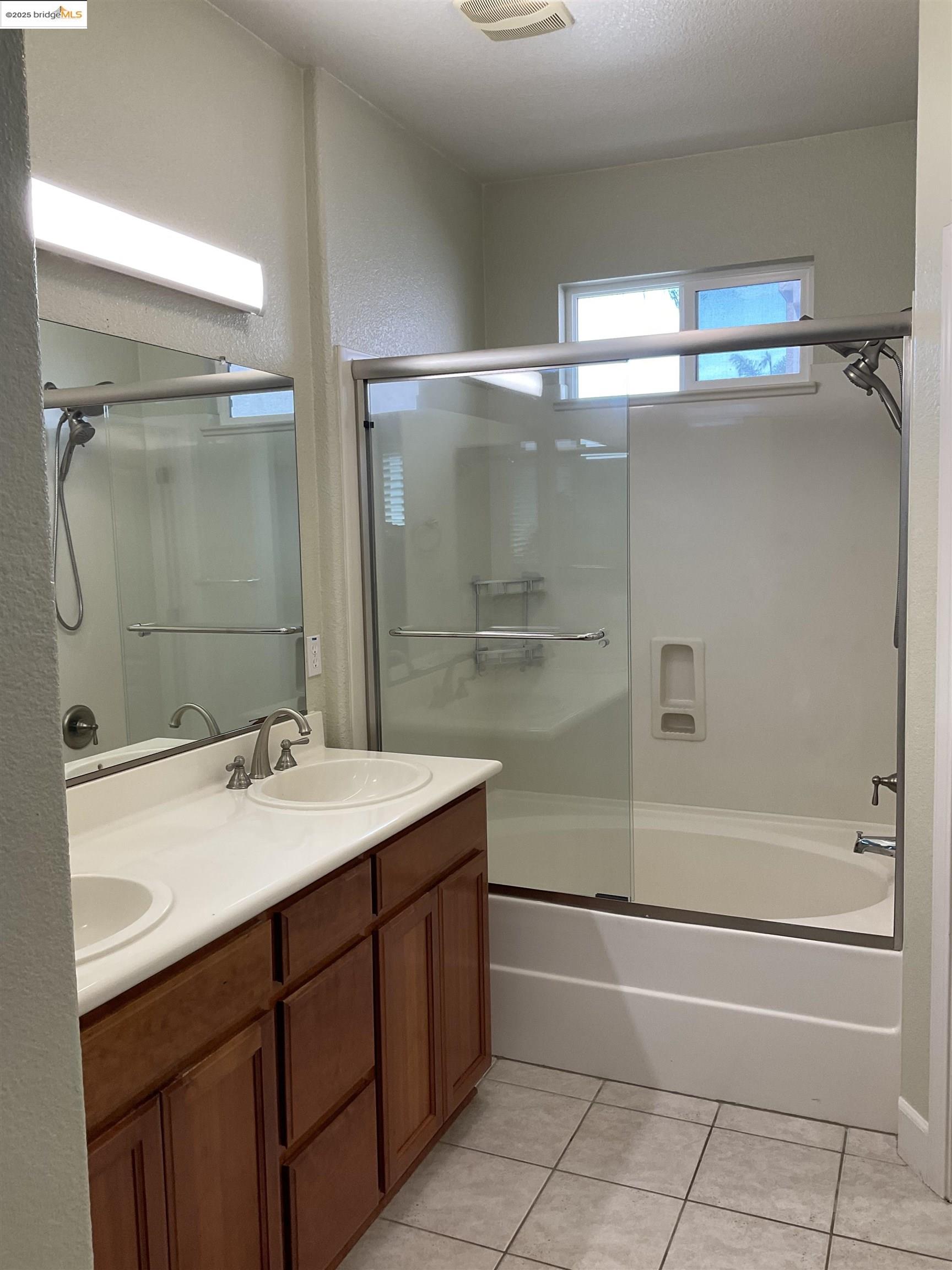 Detail Gallery Image 11 of 11 For 5249 Sungrove Way, Antioch,  CA 94531 - 3 Beds | 2 Baths