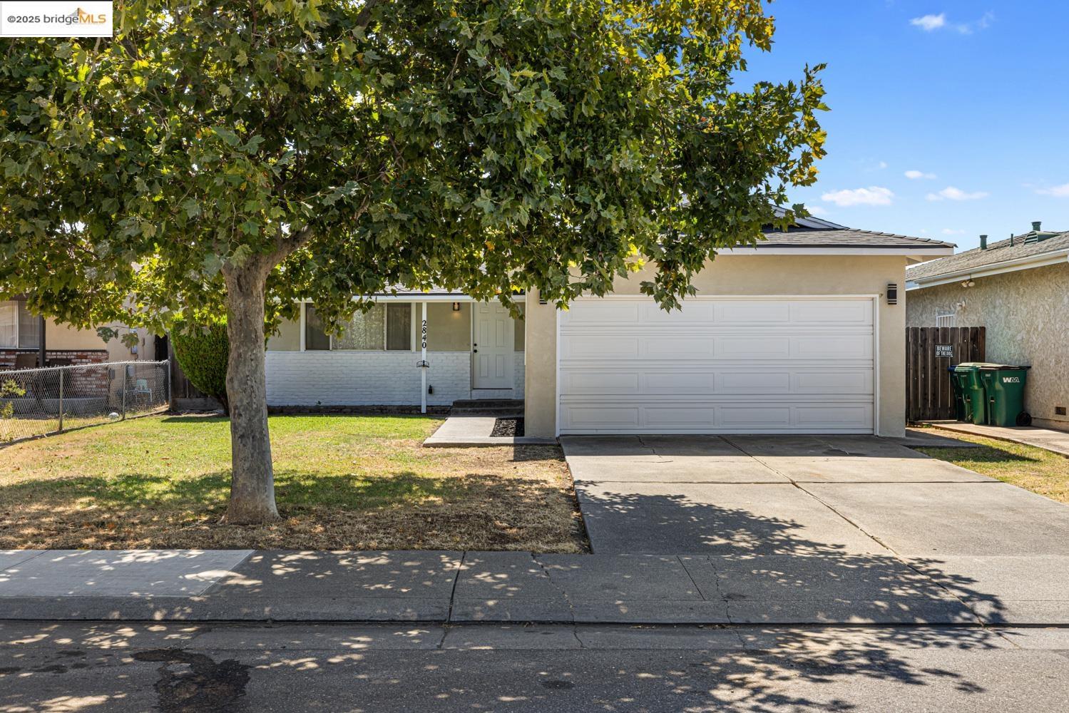Detail Gallery Image 2 of 29 For 2840 E Anita St, Stockton,  CA 95205 - 3 Beds | 1/1 Baths