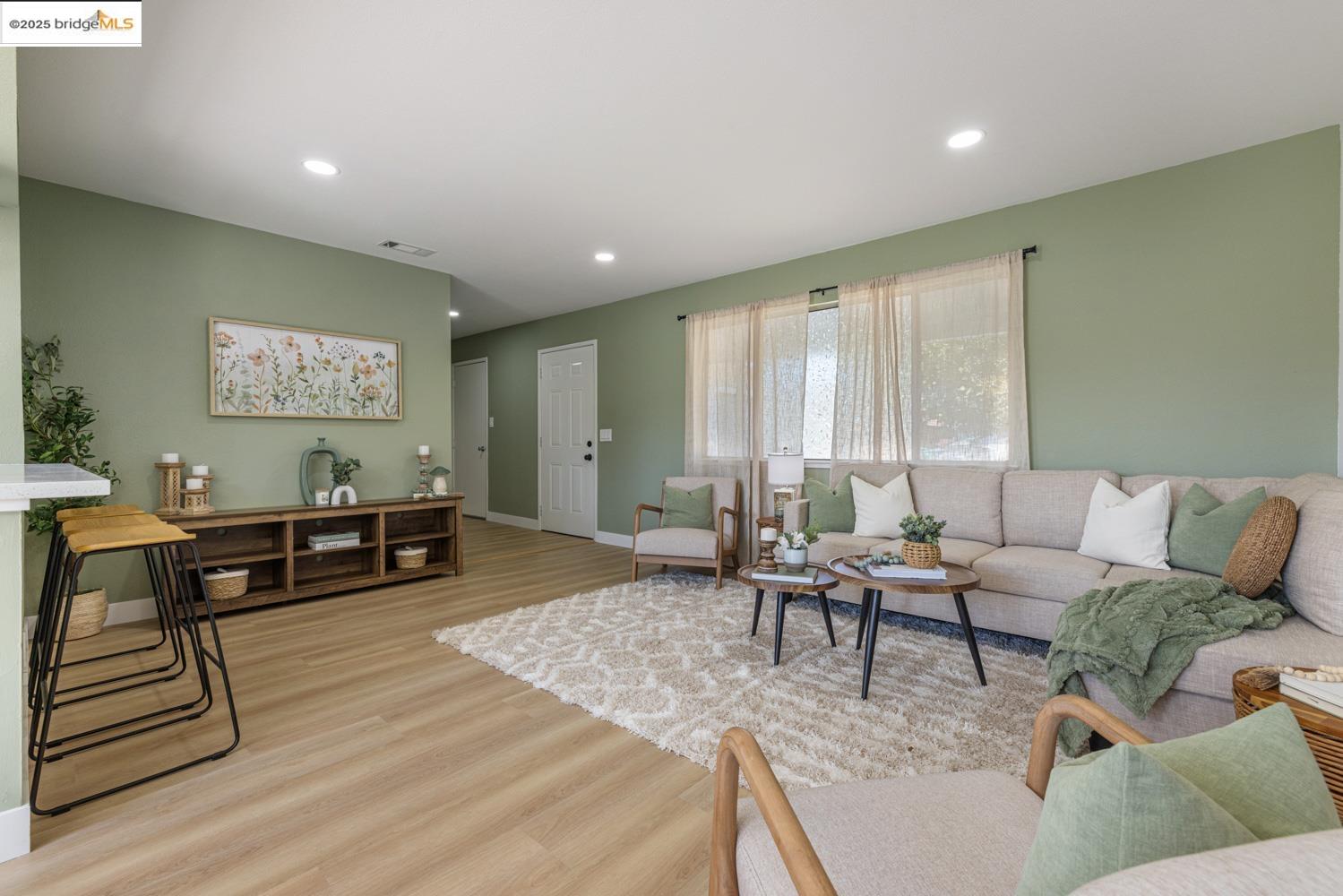 Detail Gallery Image 13 of 29 For 2840 E Anita St, Stockton,  CA 95205 - 3 Beds | 1/1 Baths