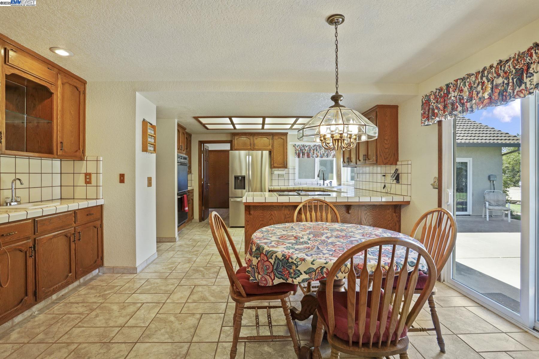 Detail Gallery Image 21 of 60 For 16551 Los Positas Way, Tracy,  CA 95304 - 5 Beds | 4 Baths