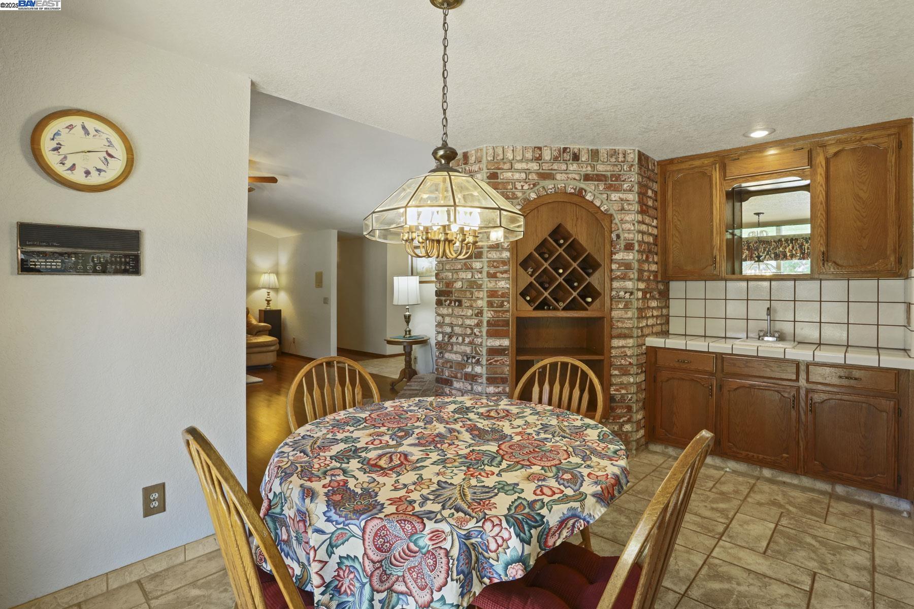 Detail Gallery Image 24 of 60 For 16551 Los Positas Way, Tracy,  CA 95304 - 5 Beds | 4 Baths